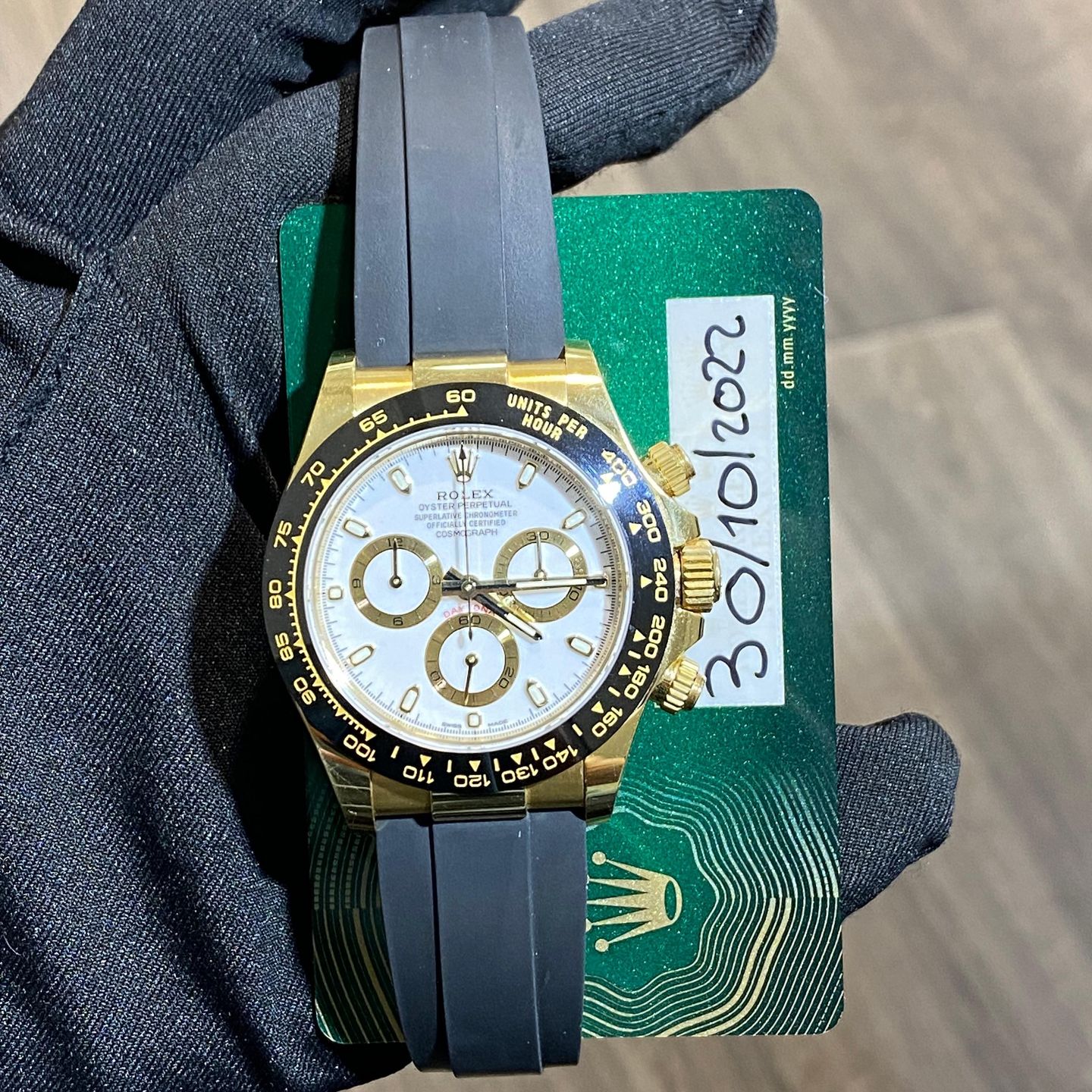 Rolex Daytona 116518LN (2022) - Champagne wijzerplaat 40mm Geelgoud (1/1)