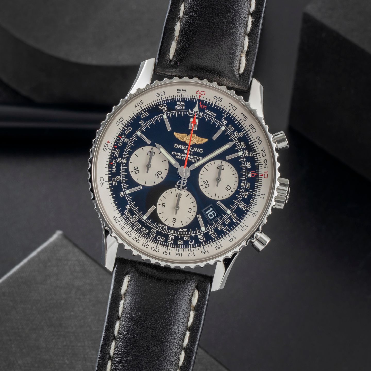 Breitling Navitimer 01 AB012012/BB01 (Onbekend (willekeurig serienummer)) - Zwart wijzerplaat 43mm Staal (3/8)