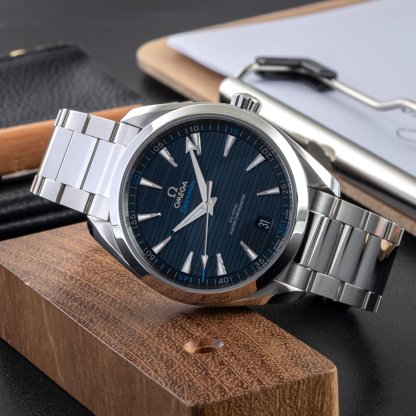 Omega Seamaster Aqua Terra 220.10.41.21.03.001 (2024) - Blue dial 41 mm Steel case (2/8)