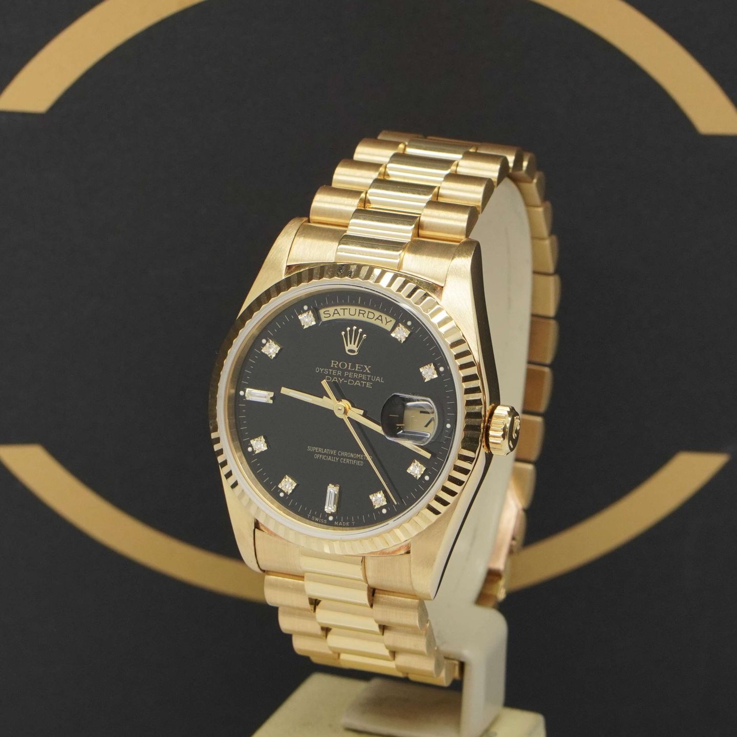 Rolex Day-Date 36 18238 (1991) - Black dial 36 mm Yellow Gold case (3/7)