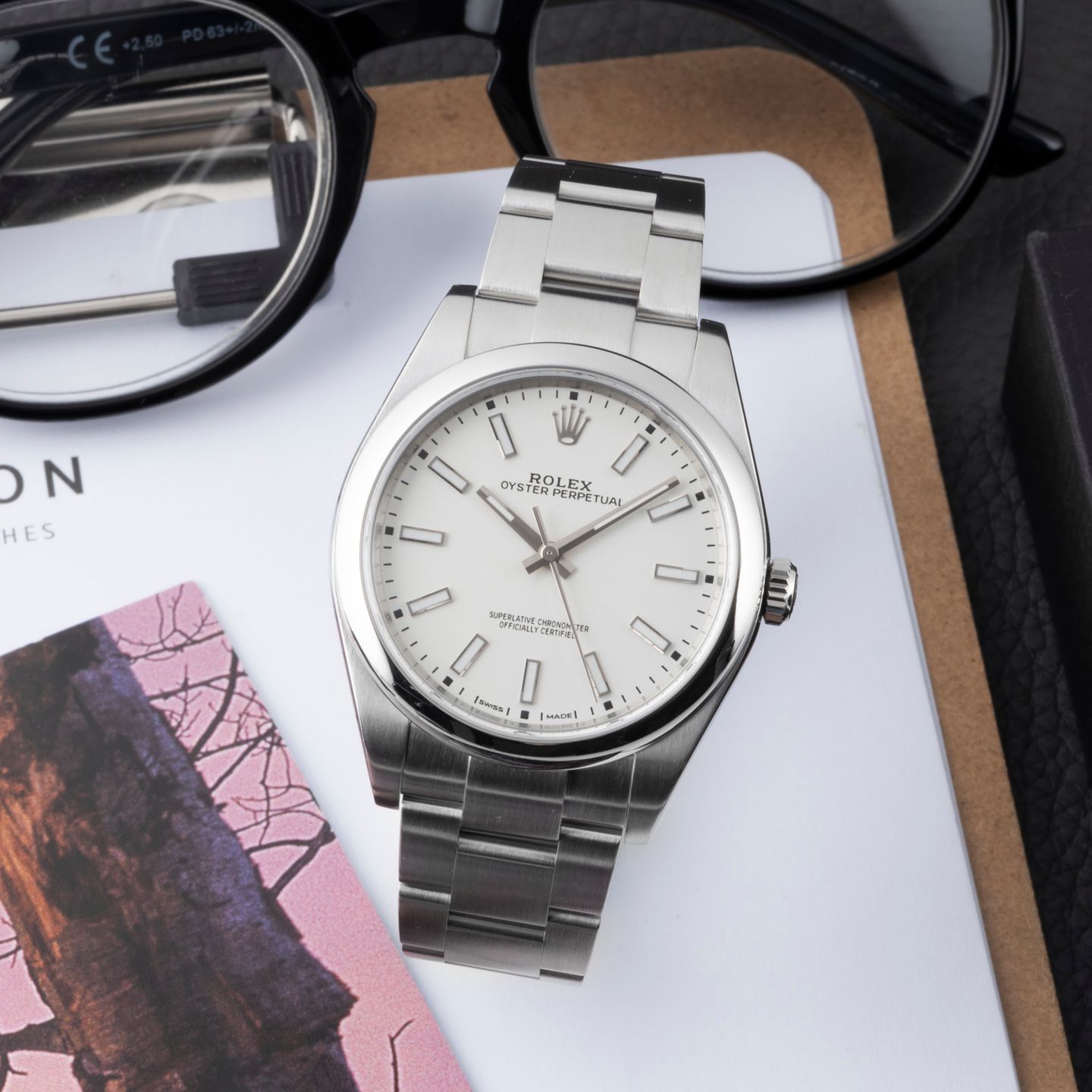 Rolex Oyster Perpetual 39 114300 (Unknown (random serial)) - White dial 39 mm Steel case (1/8)