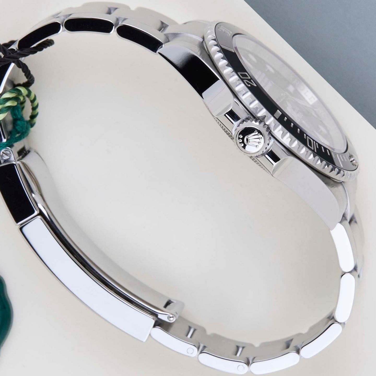 Rolex Submariner No Date 124060 (2022) - Black dial 41 mm Steel case (7/8)