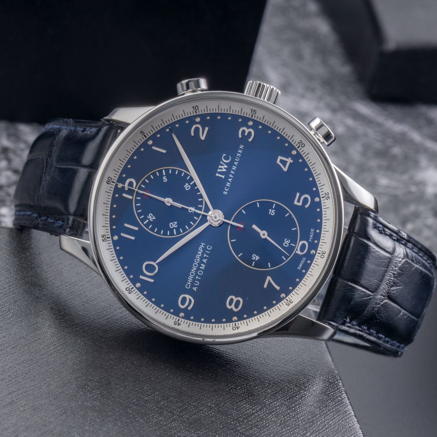 IWC Portuguese Chronograph IW371432 (Unknown (random serial)) - Blue dial 41 mm Steel case (2/8)