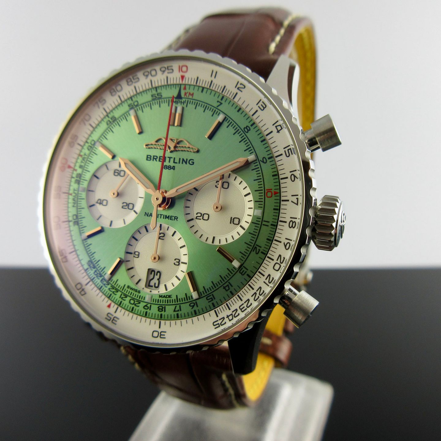 Breitling Navitimer AB0139211L1P1 (2024) - Green dial 41 mm Steel case (3/8)