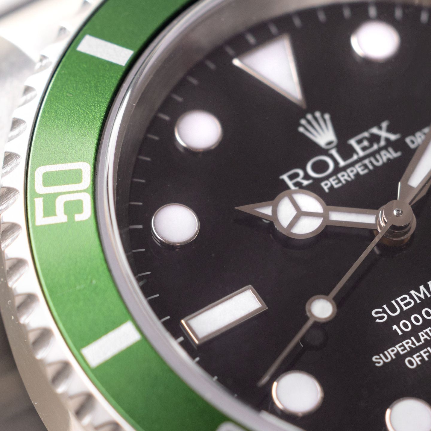 Rolex Submariner Date 16610LV - (3/8)