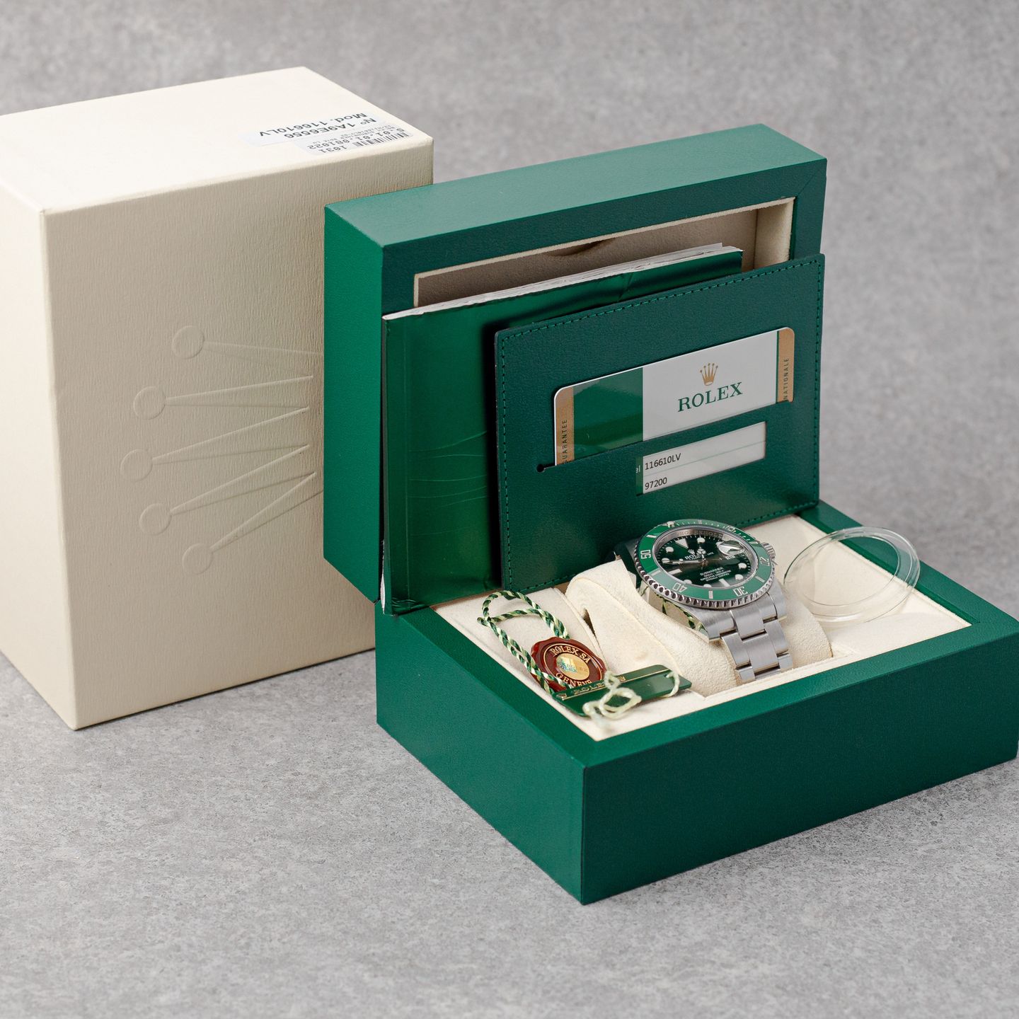 Rolex Submariner Date 116610LV - (3/8)