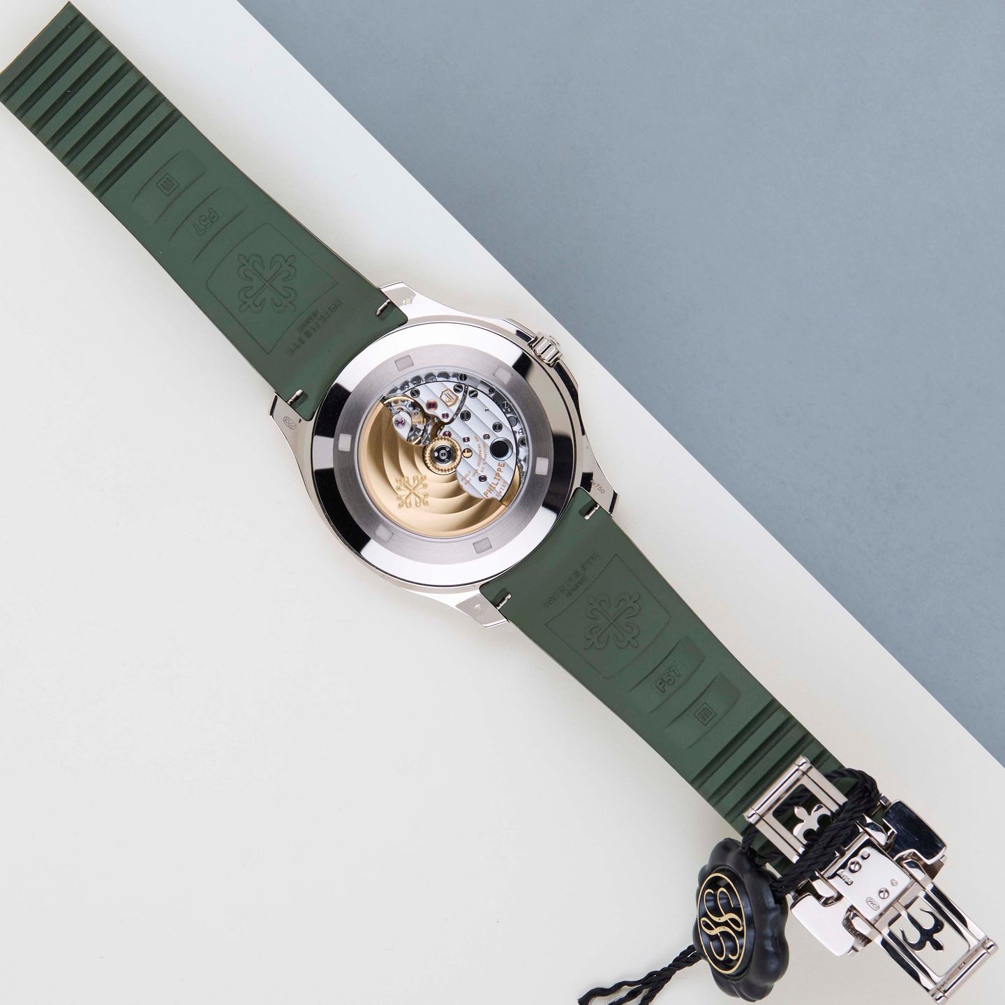 Patek Philippe Aquanaut 5168G-010 (2026) - Green dial 42 mm White Gold case (6/8)