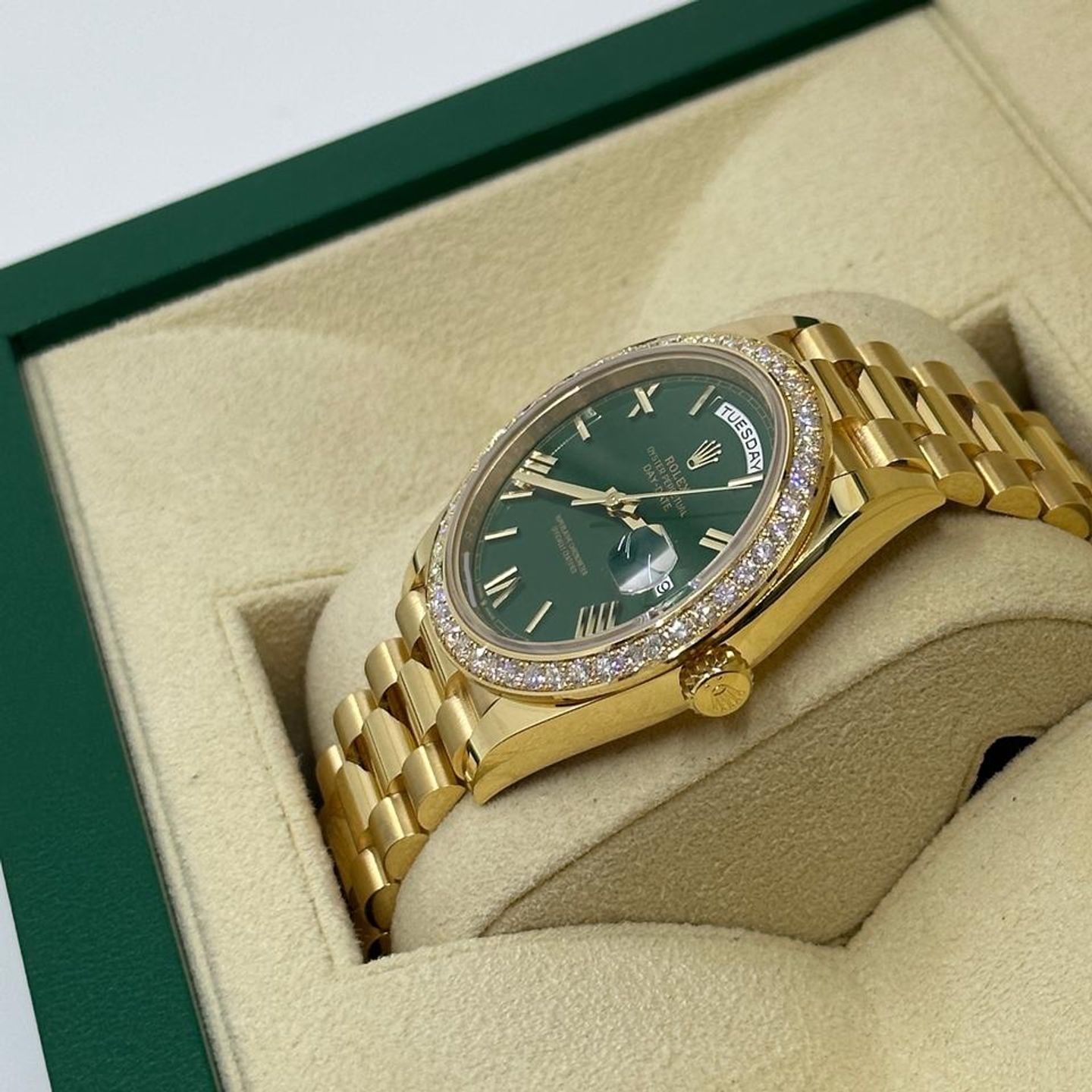 Rolex Day-Date 228348RBR (2025) - Green dial 48 mm Yellow Gold case (5/10)