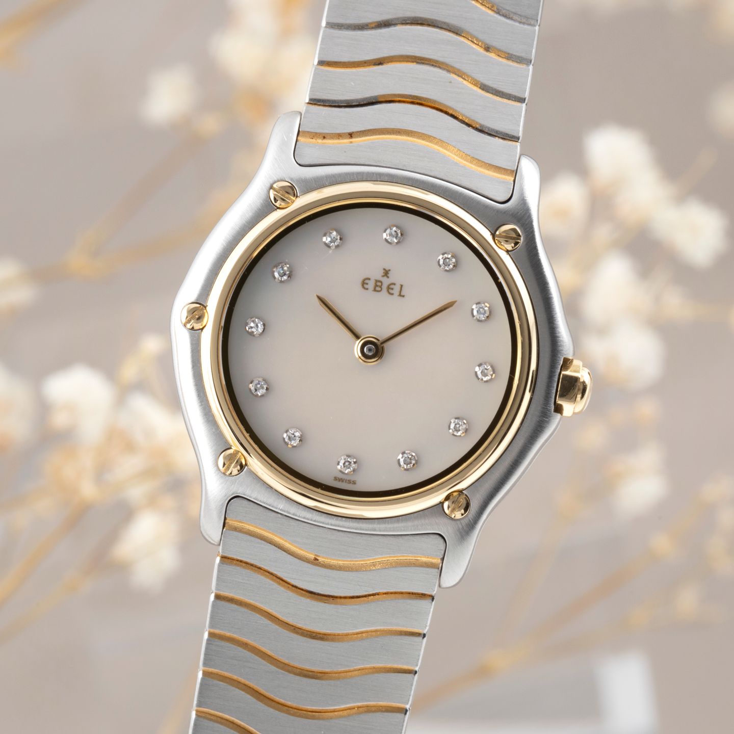 Ebel Classic 1090121 (2000) - Silver dial 28 mm Gold/Steel case (3/8)