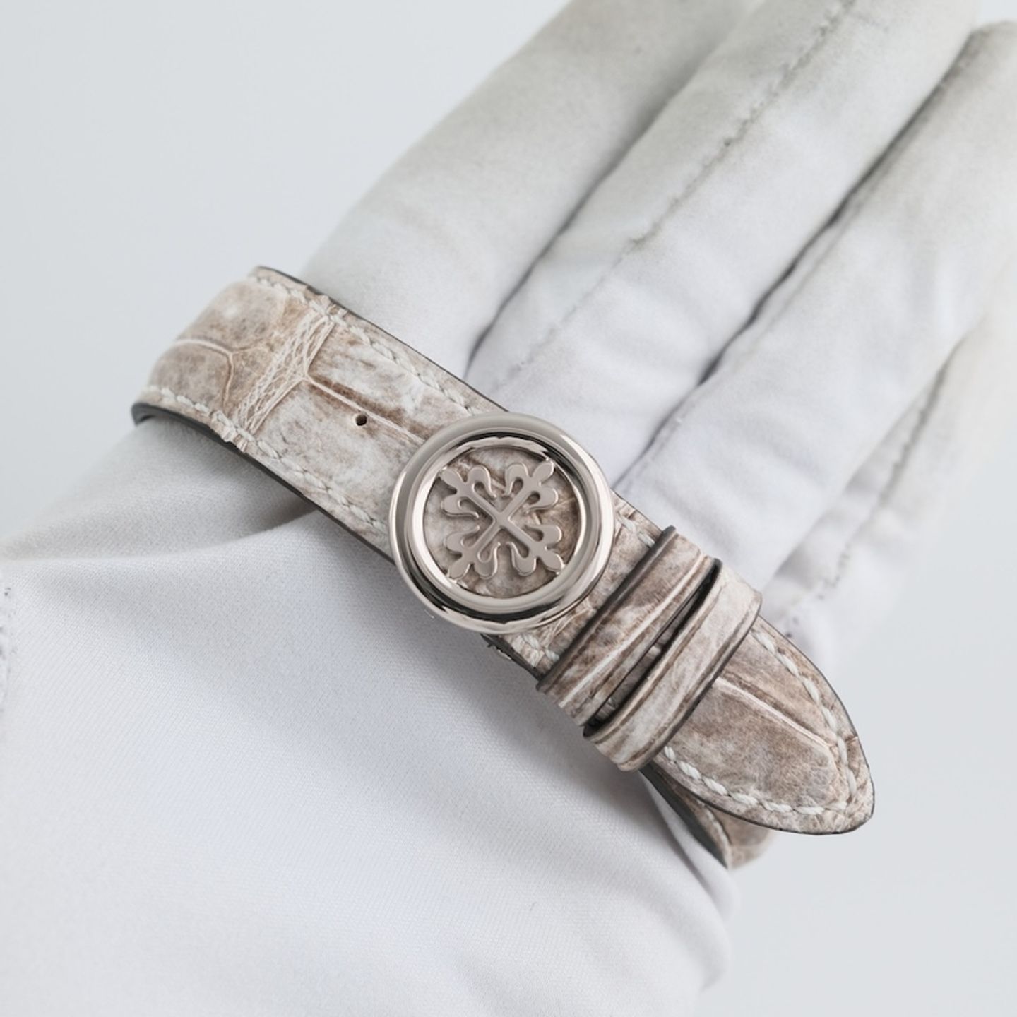 Patek Philippe Annual Calendar 5396G-011 - (6/8)