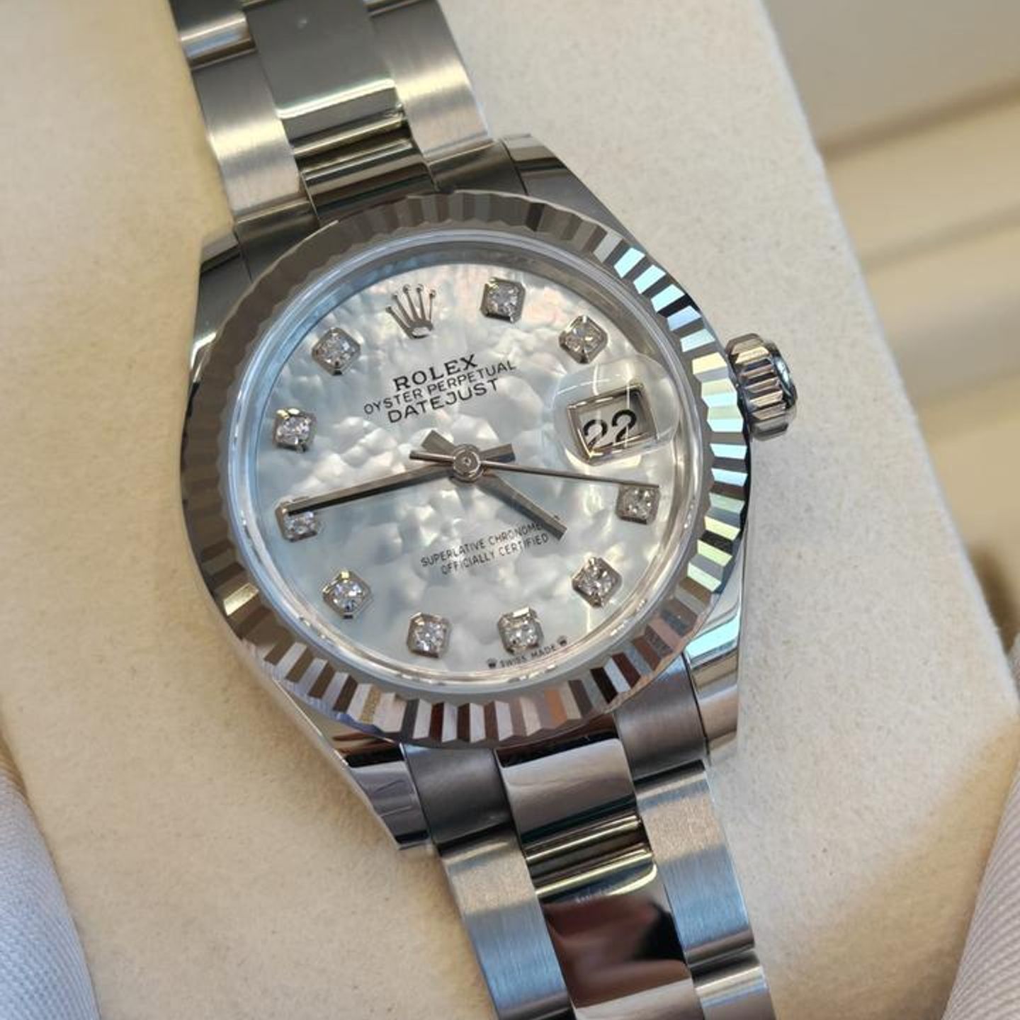 Rolex Lady-Datejust 279174NG WHITE OYS - (8/10)