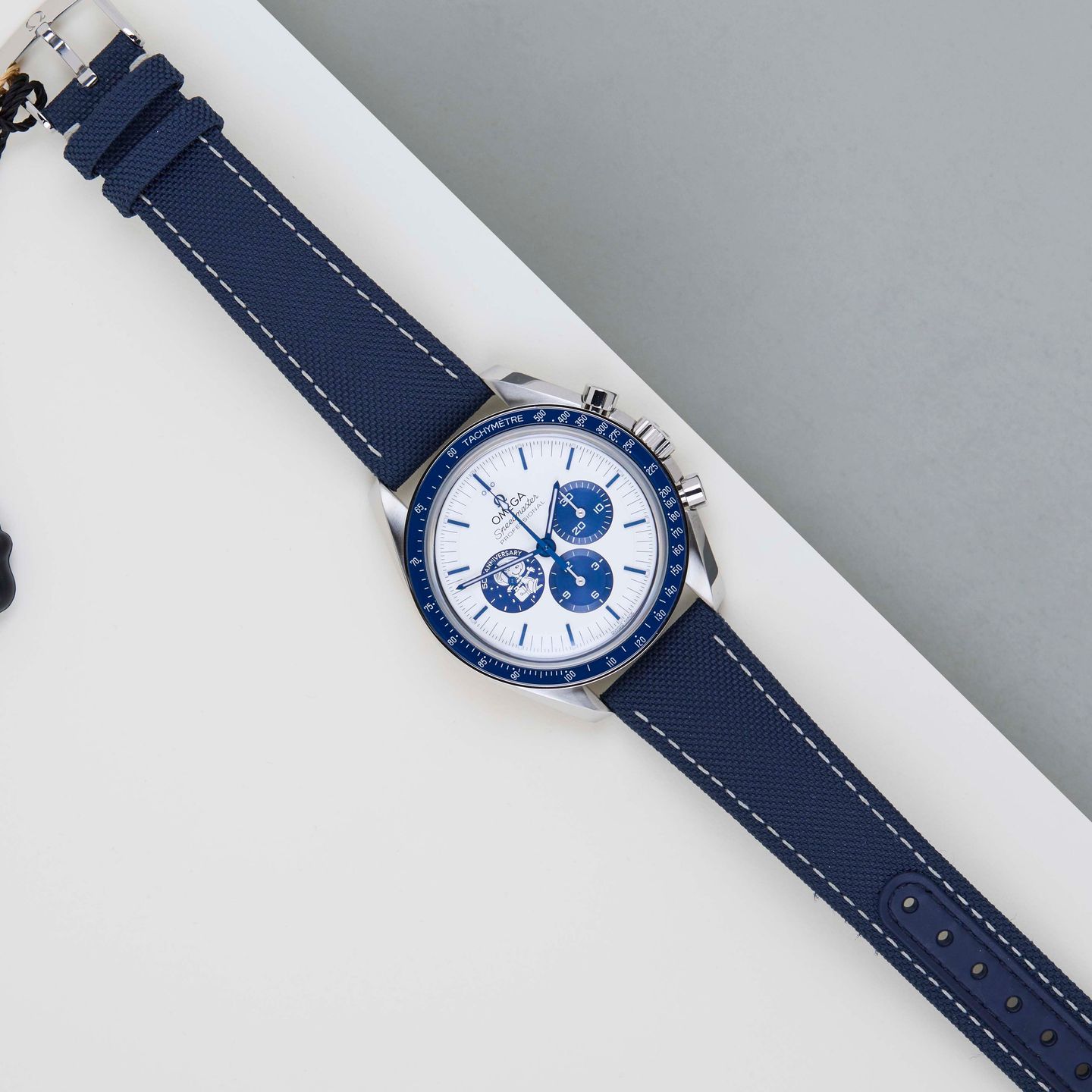 Omega Speedmaster Professional Moonwatch 310.32.42.50.02.001 (2026) - Zilver wijzerplaat 42mm Staal (2/8)