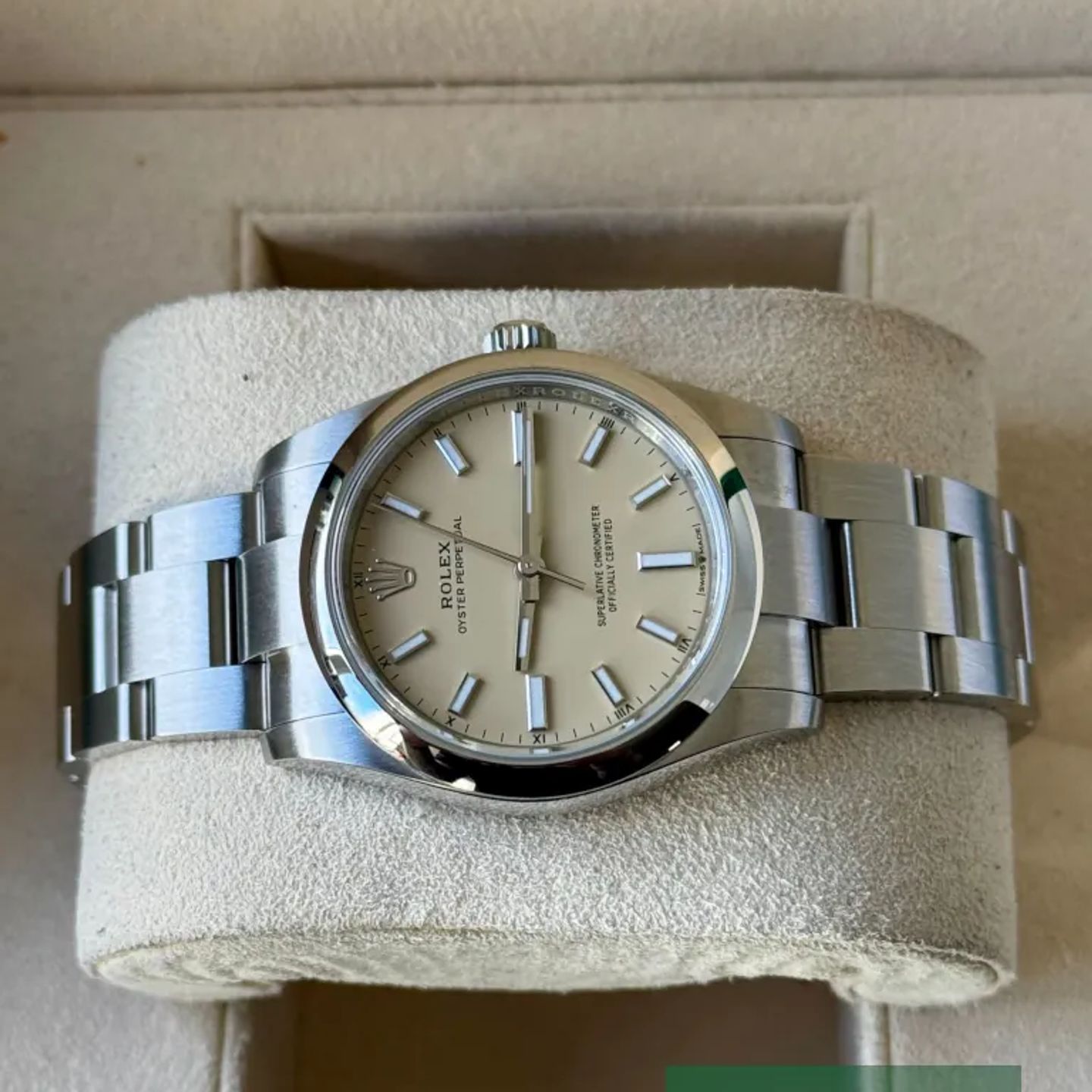 Rolex Oyster Perpetual 34 124200 - (5/7)