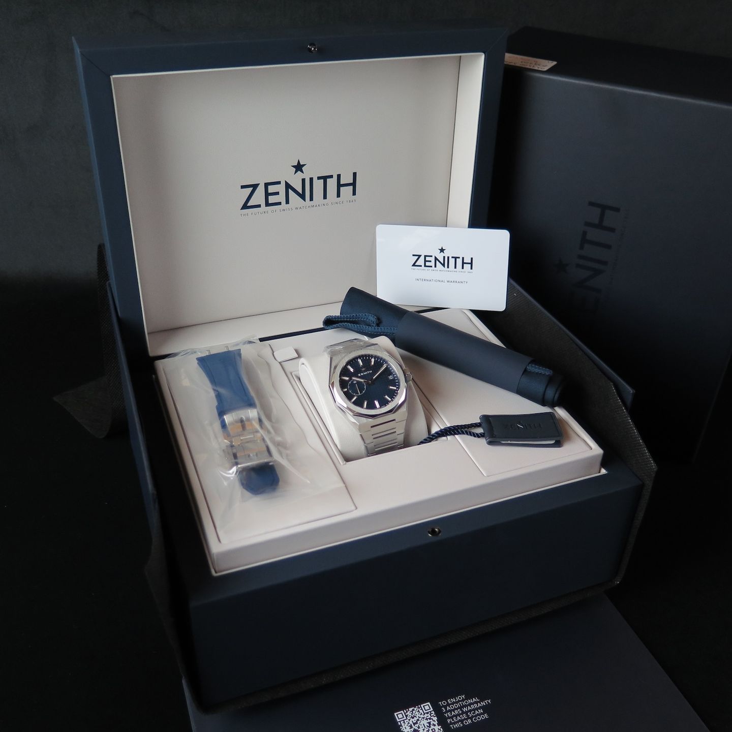 Zenith Defy Skyline 03.9300.3620/51.I001 (2024) - Blauw wijzerplaat 41mm Staal (8/8)