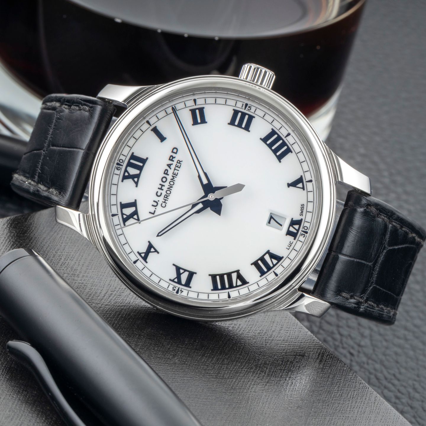 Chopard L.U.C 168544-3001 (2012) - White dial 42 mm Steel case (2/8)