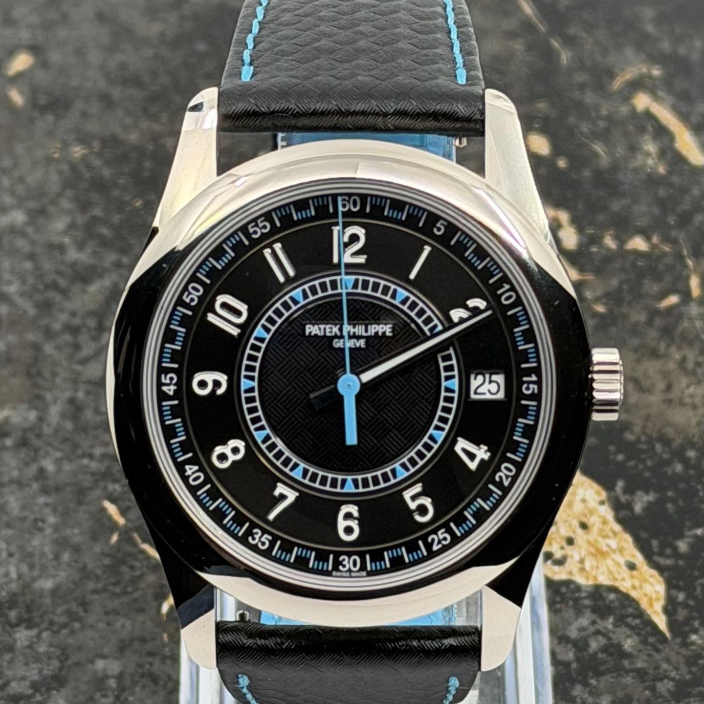 Patek Philippe Calatrava 6007G-011 (2026) - Black dial 40 mm White Gold case (5/8)