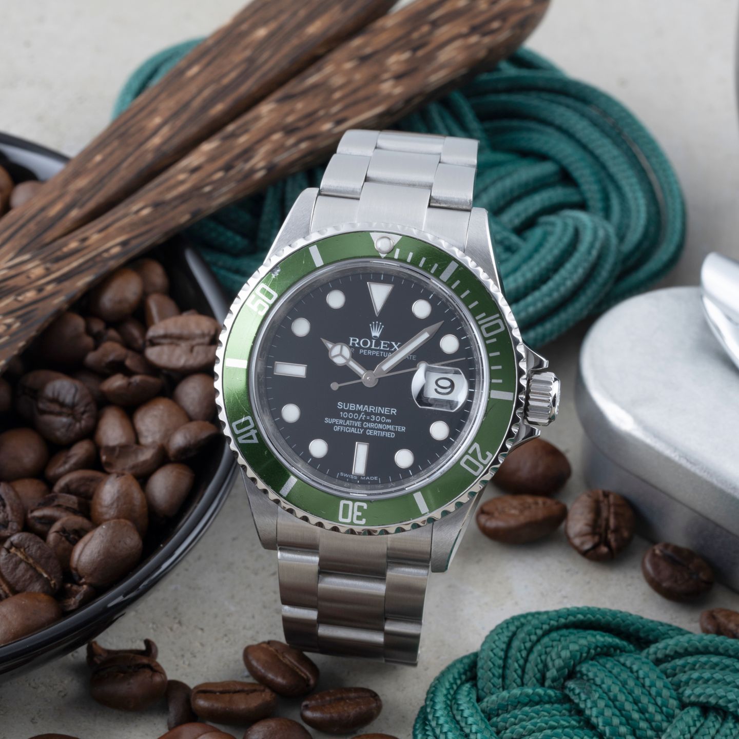 Rolex Submariner Date 16610T (2007) - Zwart wijzerplaat 40mm Staal (1/8)