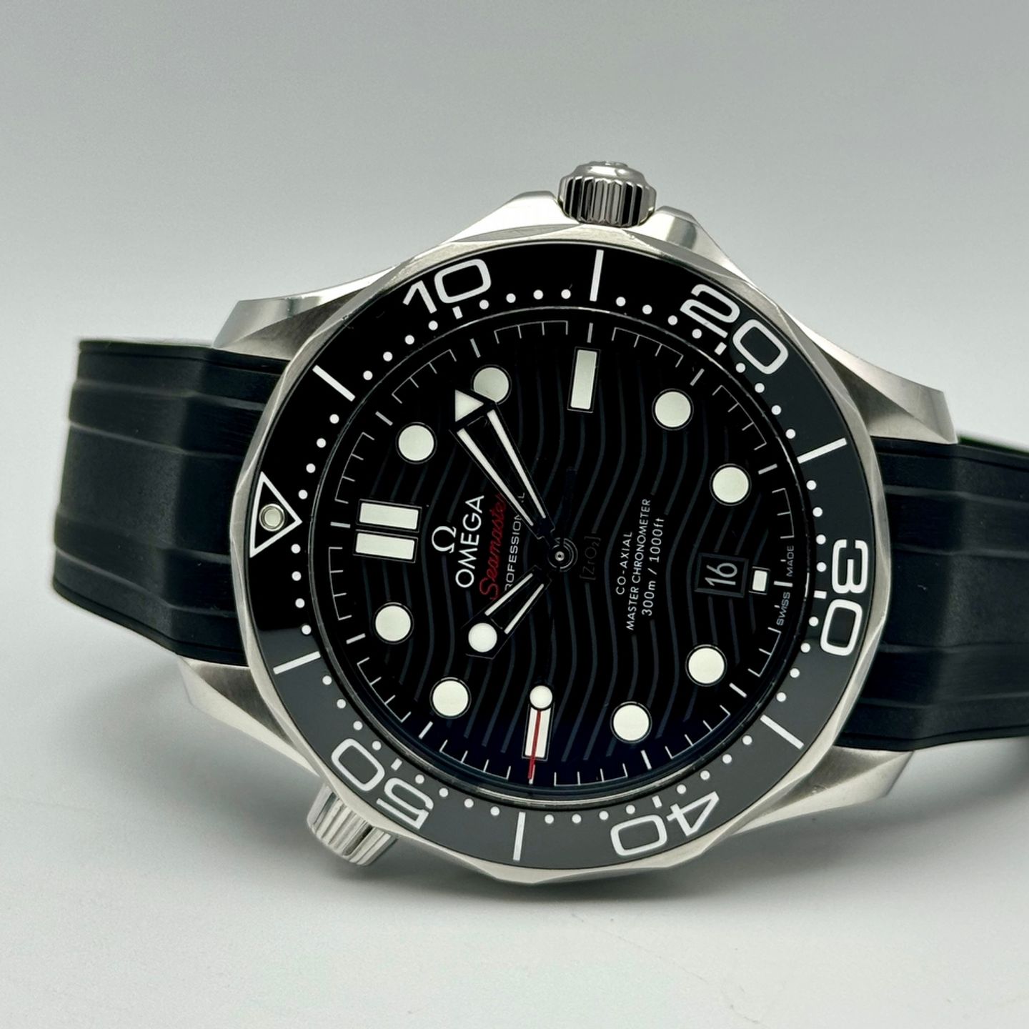 Omega Seamaster Diver 300 M 210.32.42.20.01.001 - (2/9)