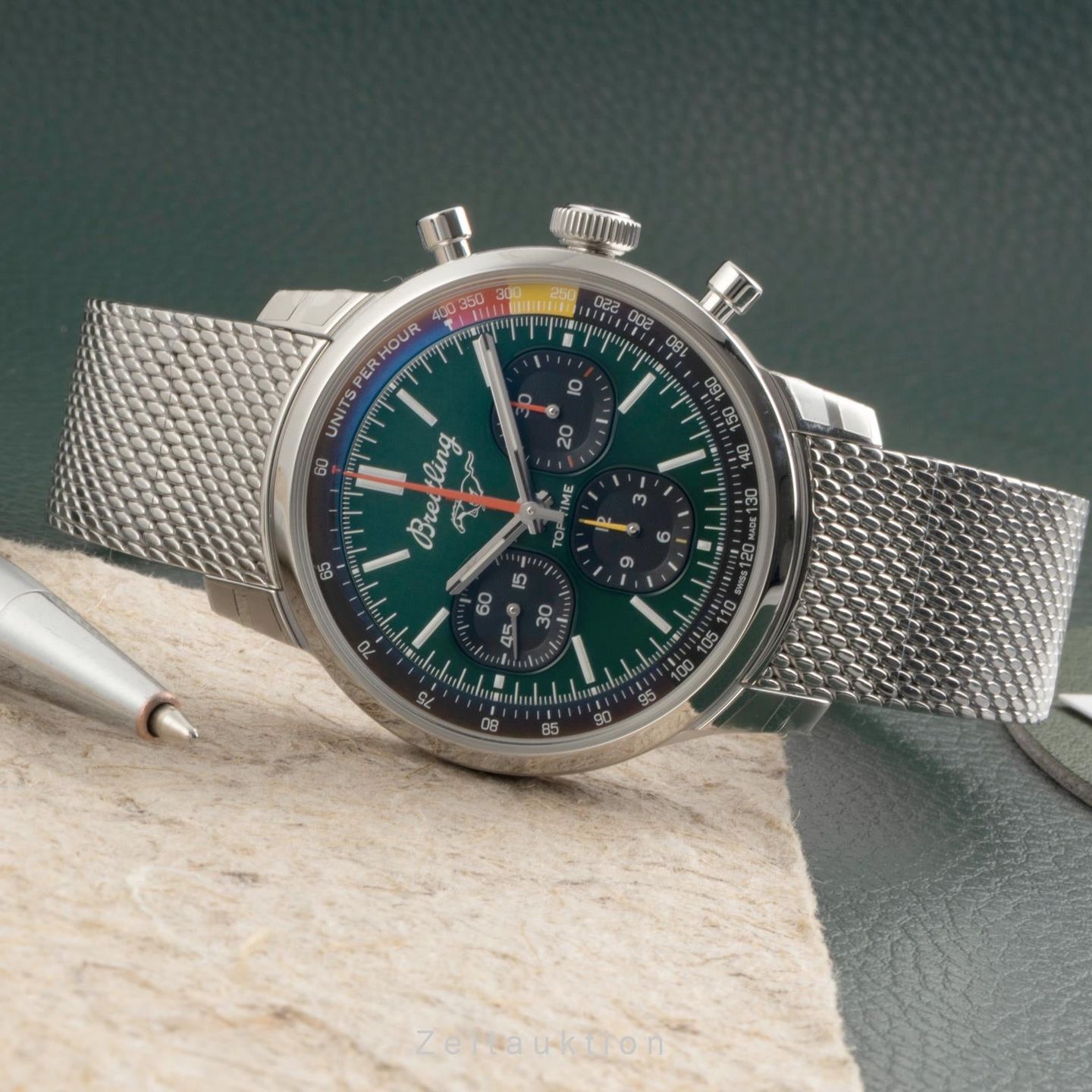Breitling Top Time AB01762A1L1A1 (Onbekend (willekeurig serienummer)) - Groen wijzerplaat 41mm Staal (2/8)
