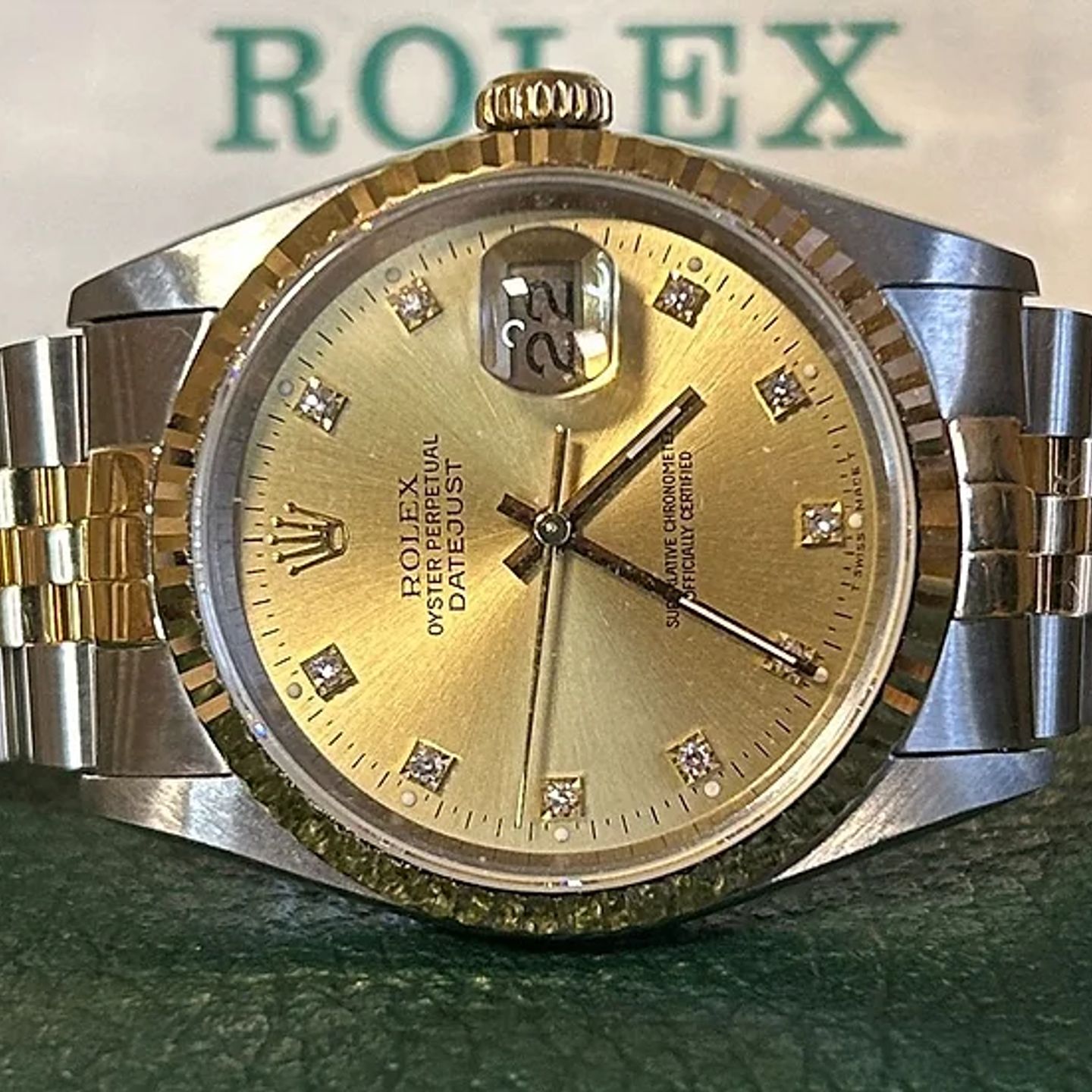 Rolex Datejust 36 16233 (1991) - Champagne dial 36 mm Gold/Steel case (1/6)