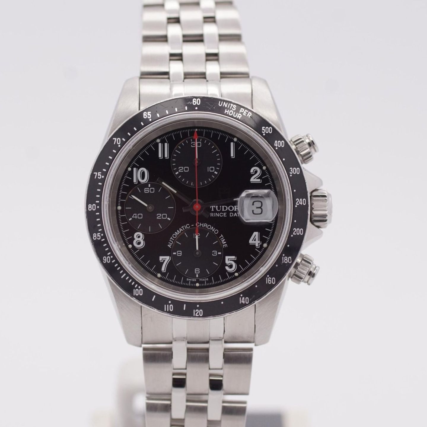 Tudor Prince Date 79260 - (2/8)