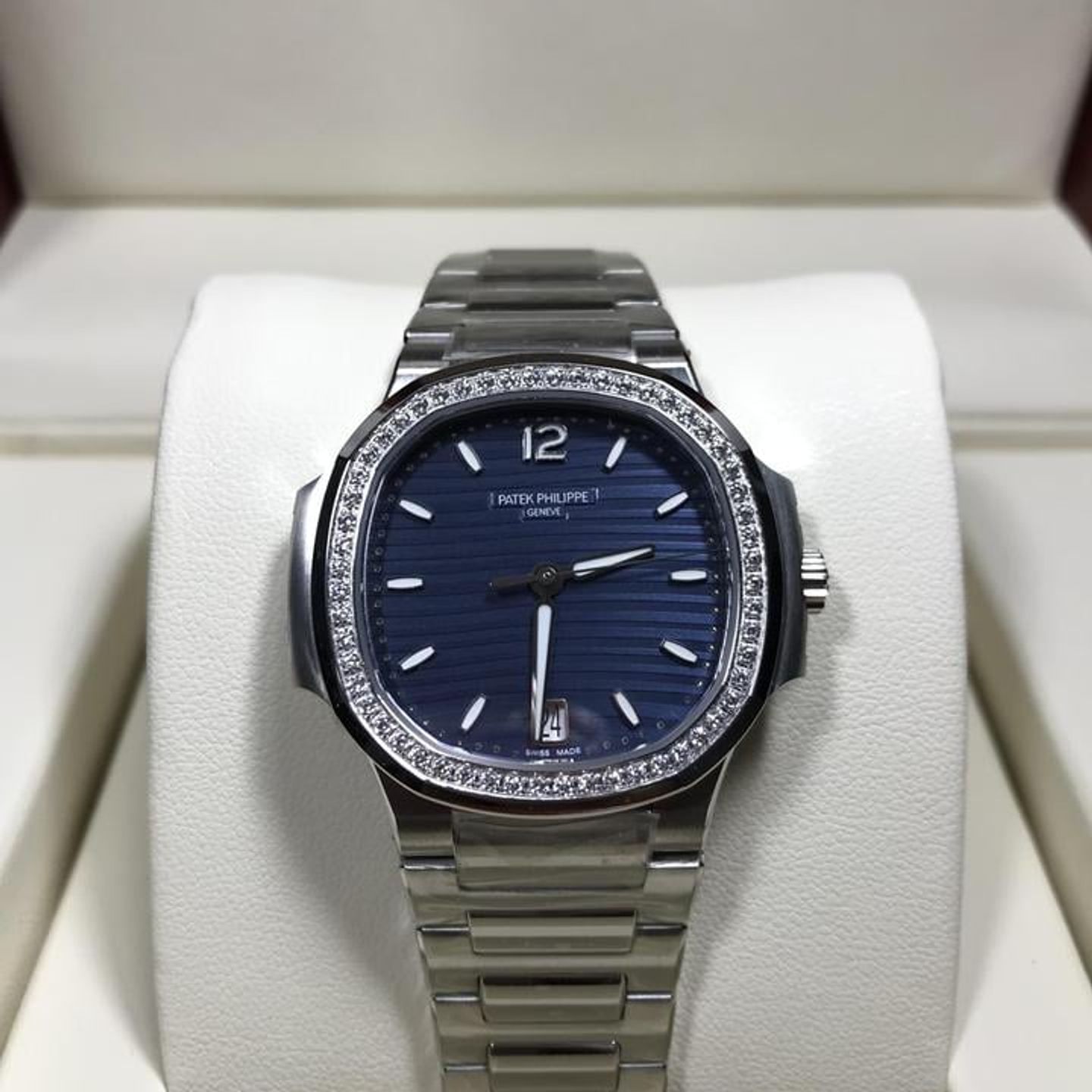 Patek Philippe Nautilus 7118/1200A-001 - (1/6)