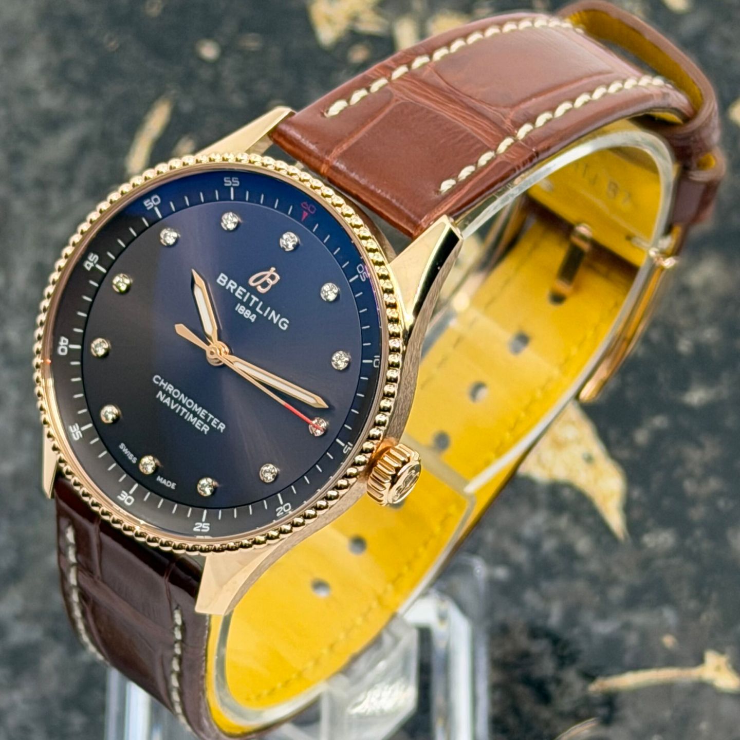 Breitling Navitimer R77320E31Q1P1 (2025) - Brown dial 32 mm Red Gold case (5/8)