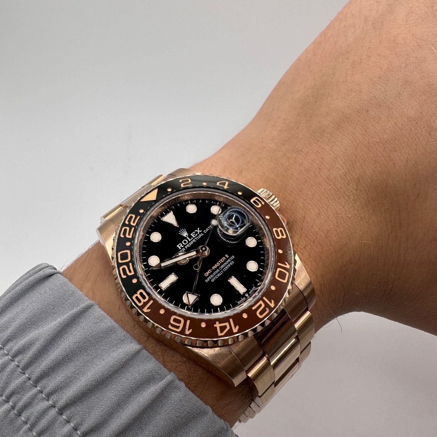 Rolex GMT-Master II 126715CHNR (2019) - Black dial 40 mm Rose Gold case (4/6)
