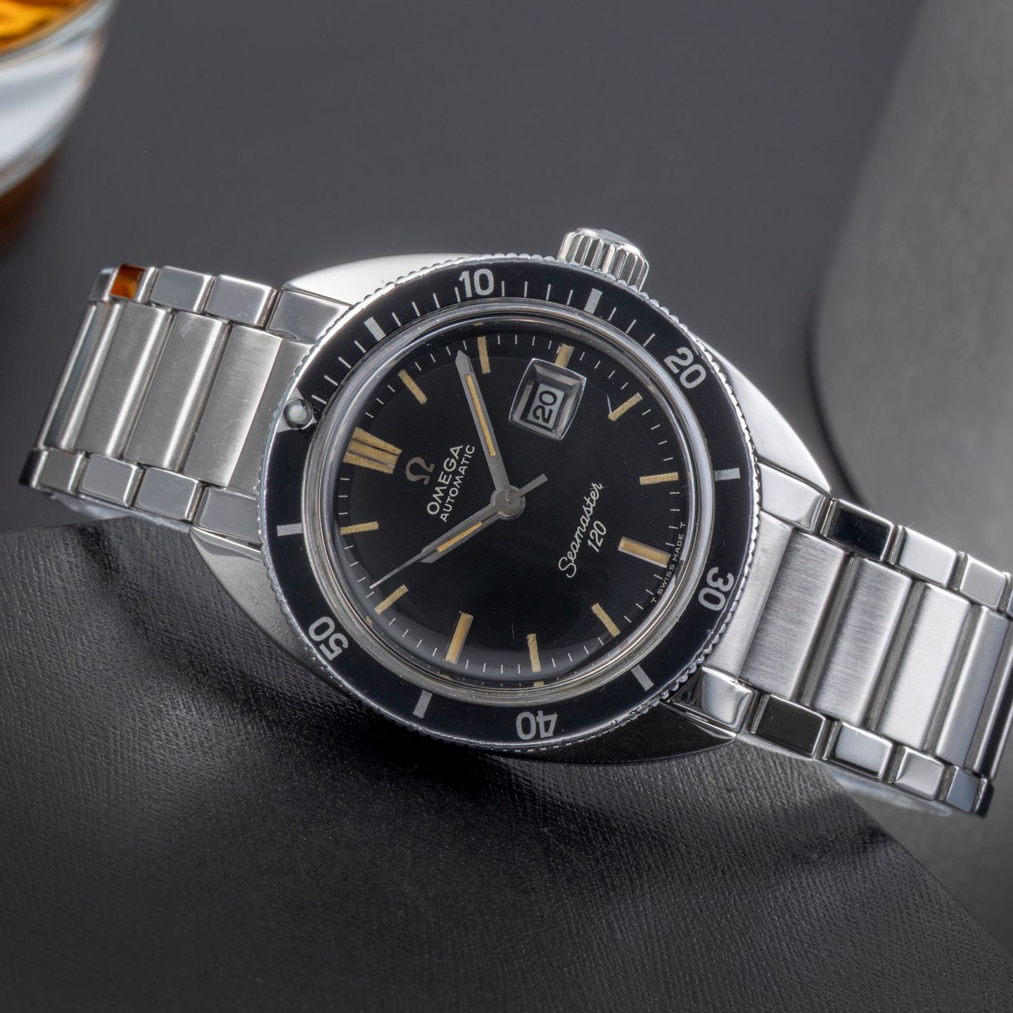 Omega Seamaster 566.0007 (Unknown (random serial)) - Black dial 31 mm Steel case (2/8)