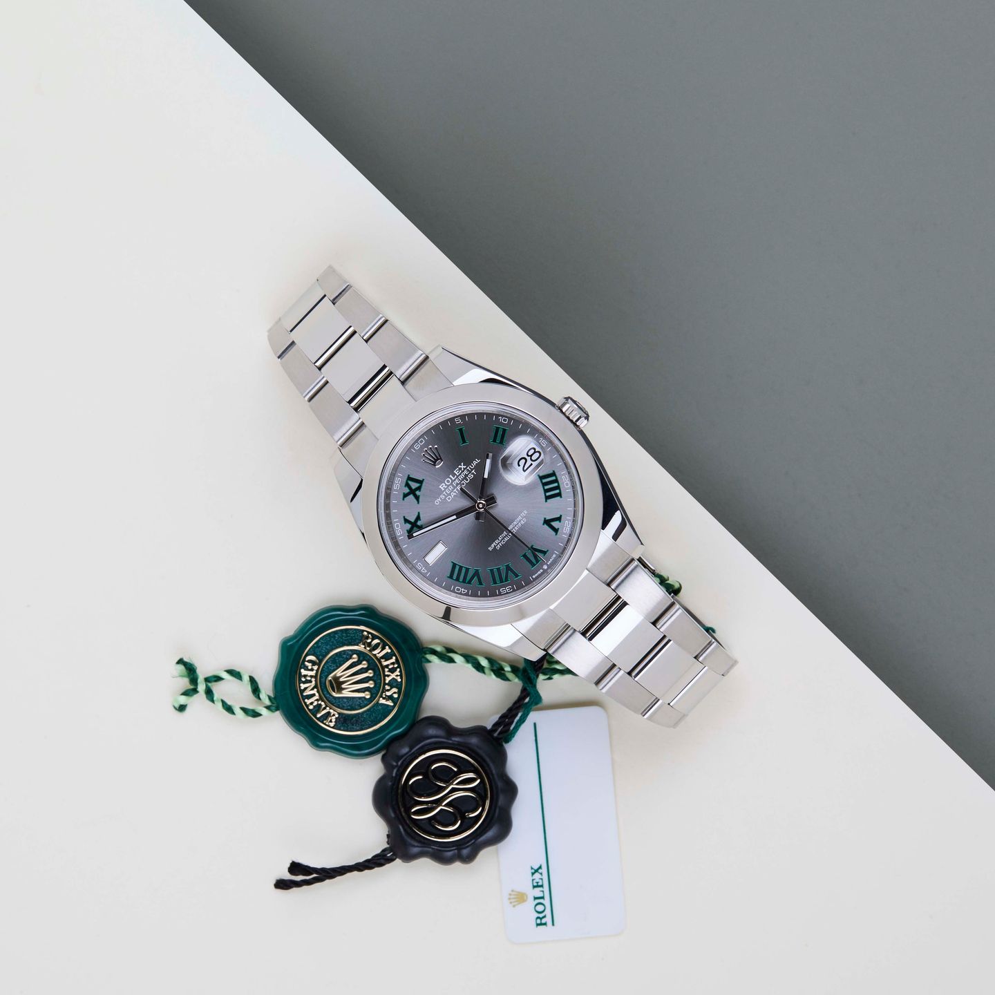 Rolex Datejust 41 126300 (2024) - Grey dial 41 mm Steel case (2/8)