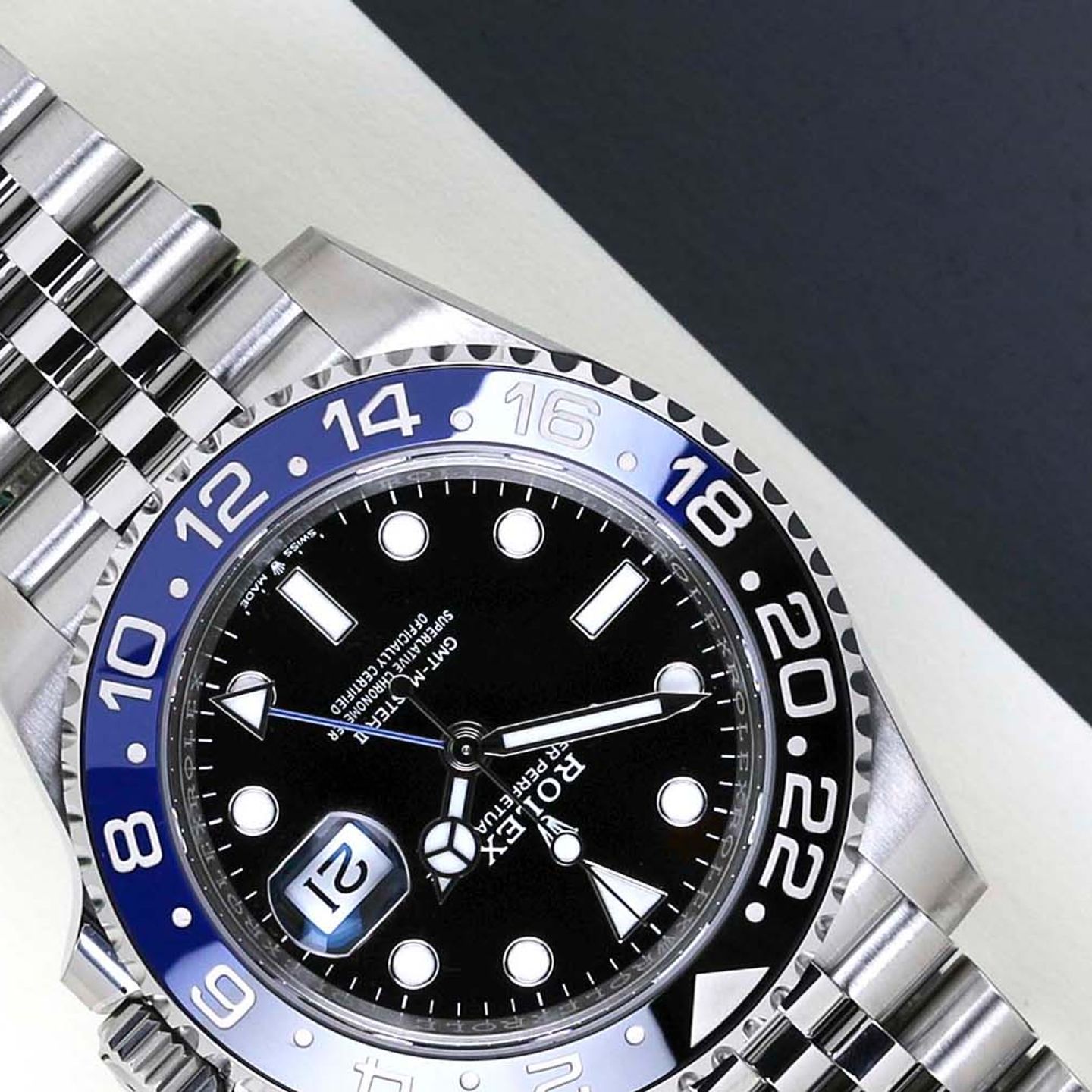 Rolex GMT-Master II 126710BLNR (2024) - Black dial 40 mm Steel case (4/8)