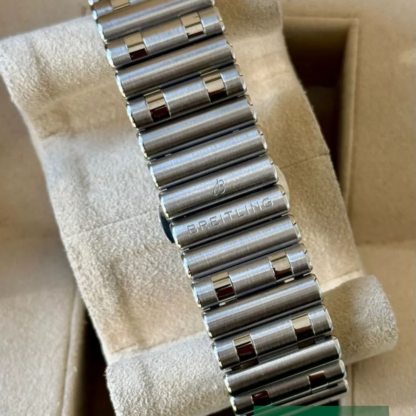 Breitling Chronomat 42 AB0134 (2025) - 42 mm Steel case (6/7)