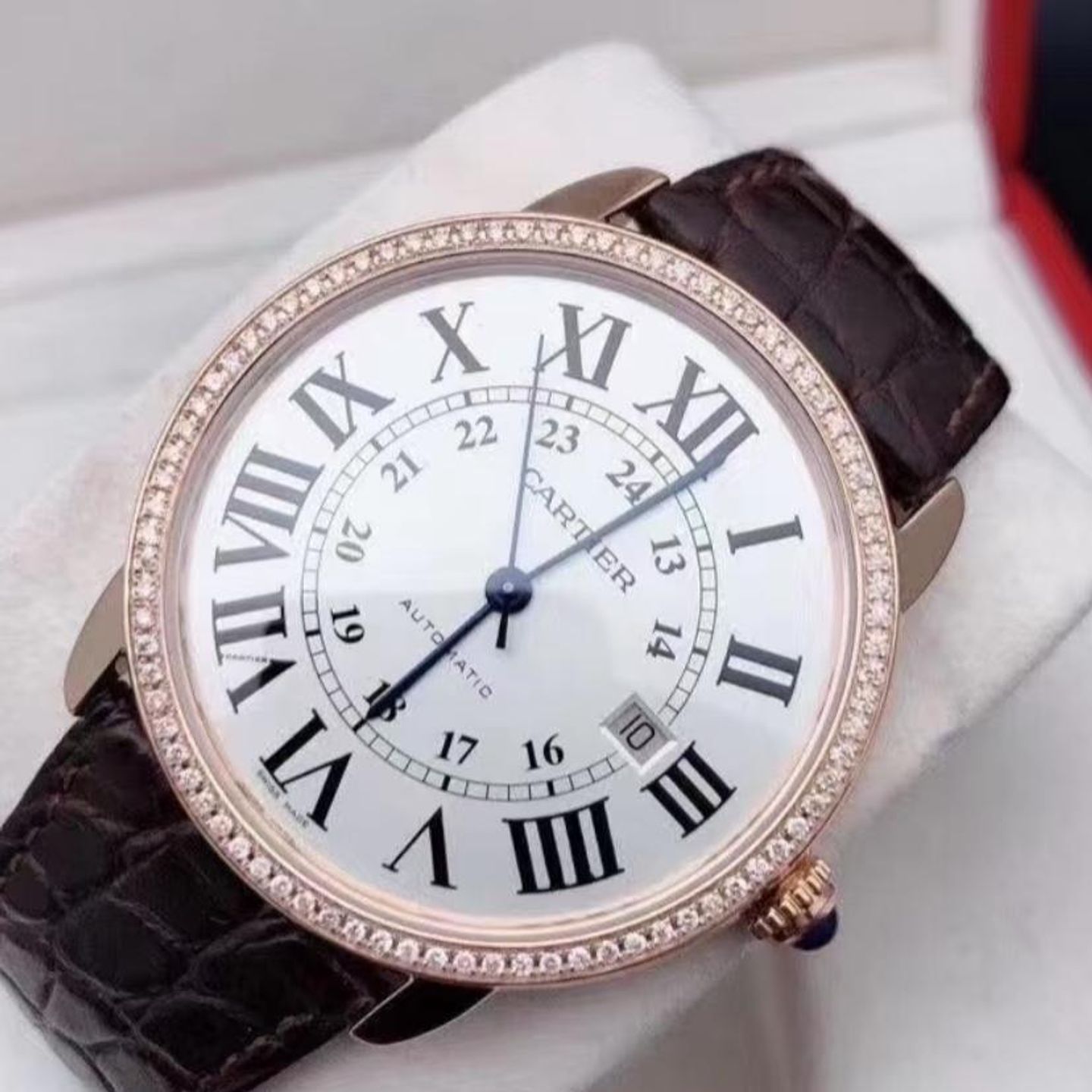 Cartier Ronde Solo de Cartier W6701009 (2023) - Zilver wijzerplaat 42mm Roségoud (2/6)