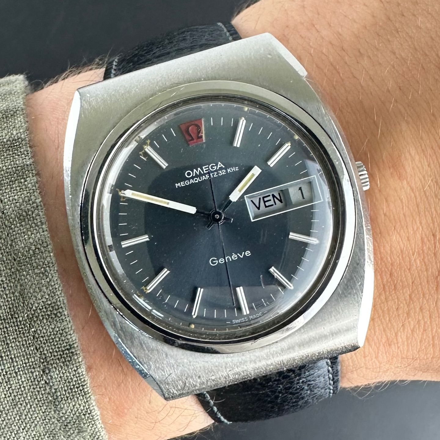 Omega Genève 196.003 (1973) - Blauw wijzerplaat 44mm Staal (2/8)