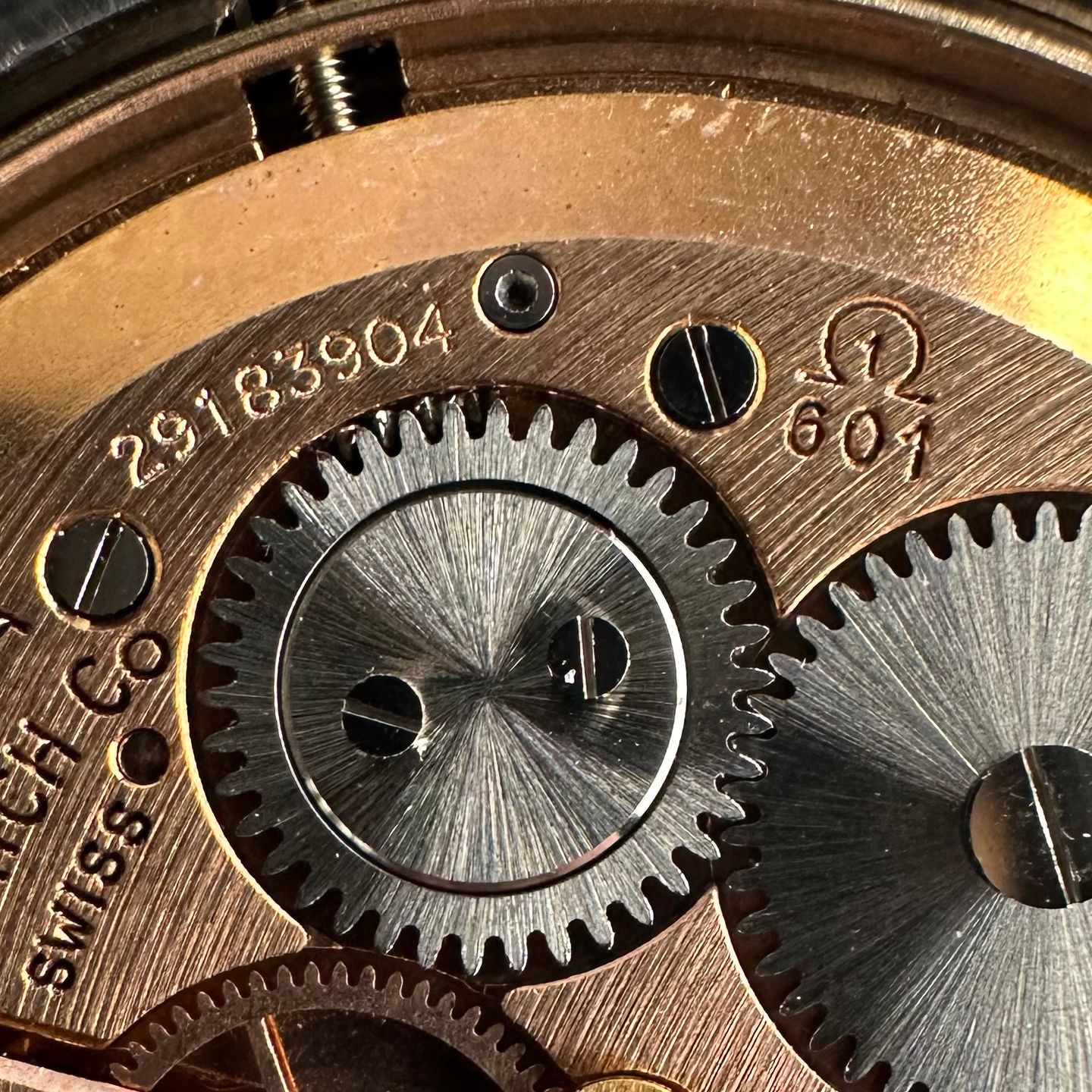 Omega Genève 135.041 - (4/8)