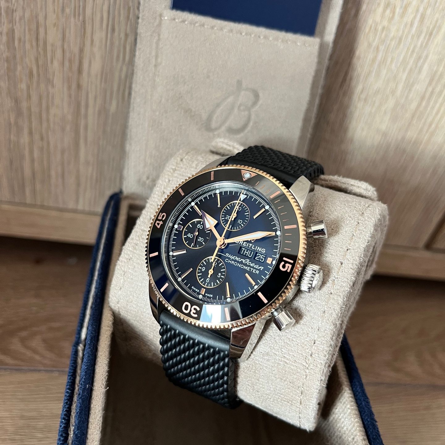 Breitling Superocean Heritage II Chronograph U13313121B1S1 (2022) - Zwart wijzerplaat 44mm Staal (3/8)