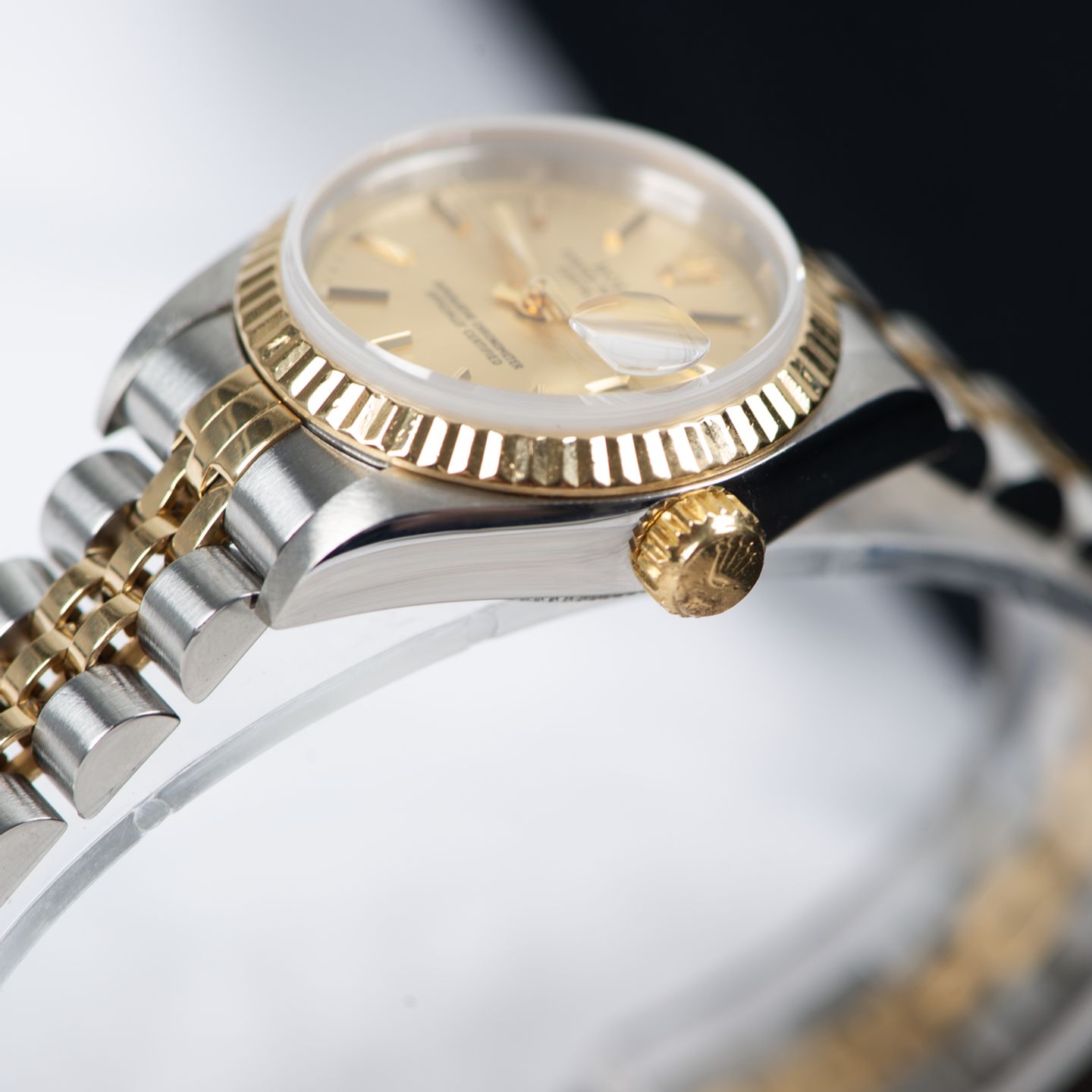 Rolex Lady-Datejust 69173 (1996) - Champagne wijzerplaat 26mm Goud/Staal (4/8)