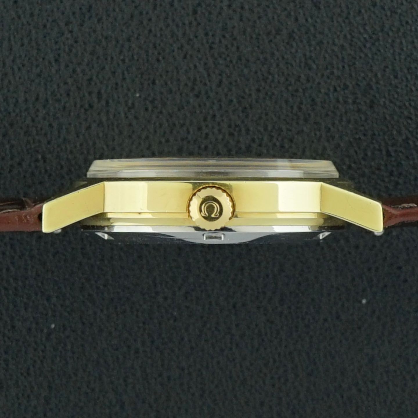 Omega Genève 166.0117 - (4/8)