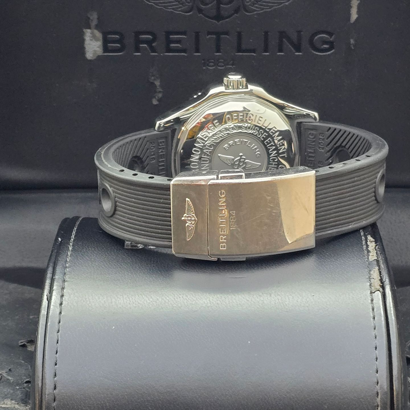 Breitling Superocean II 42 A17365 (Unknown (random serial)) - Black dial 42 mm Steel case (4/7)