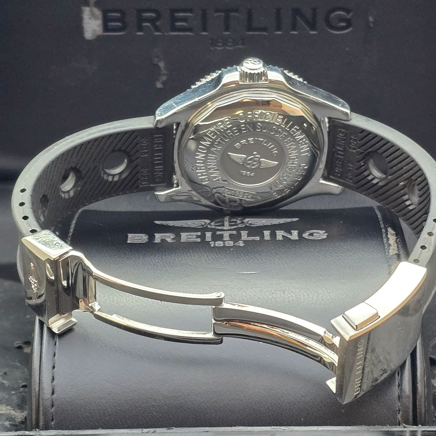 Breitling Superocean II 42 A17365 (Unknown (random serial)) - Black dial 42 mm Steel case (5/7)