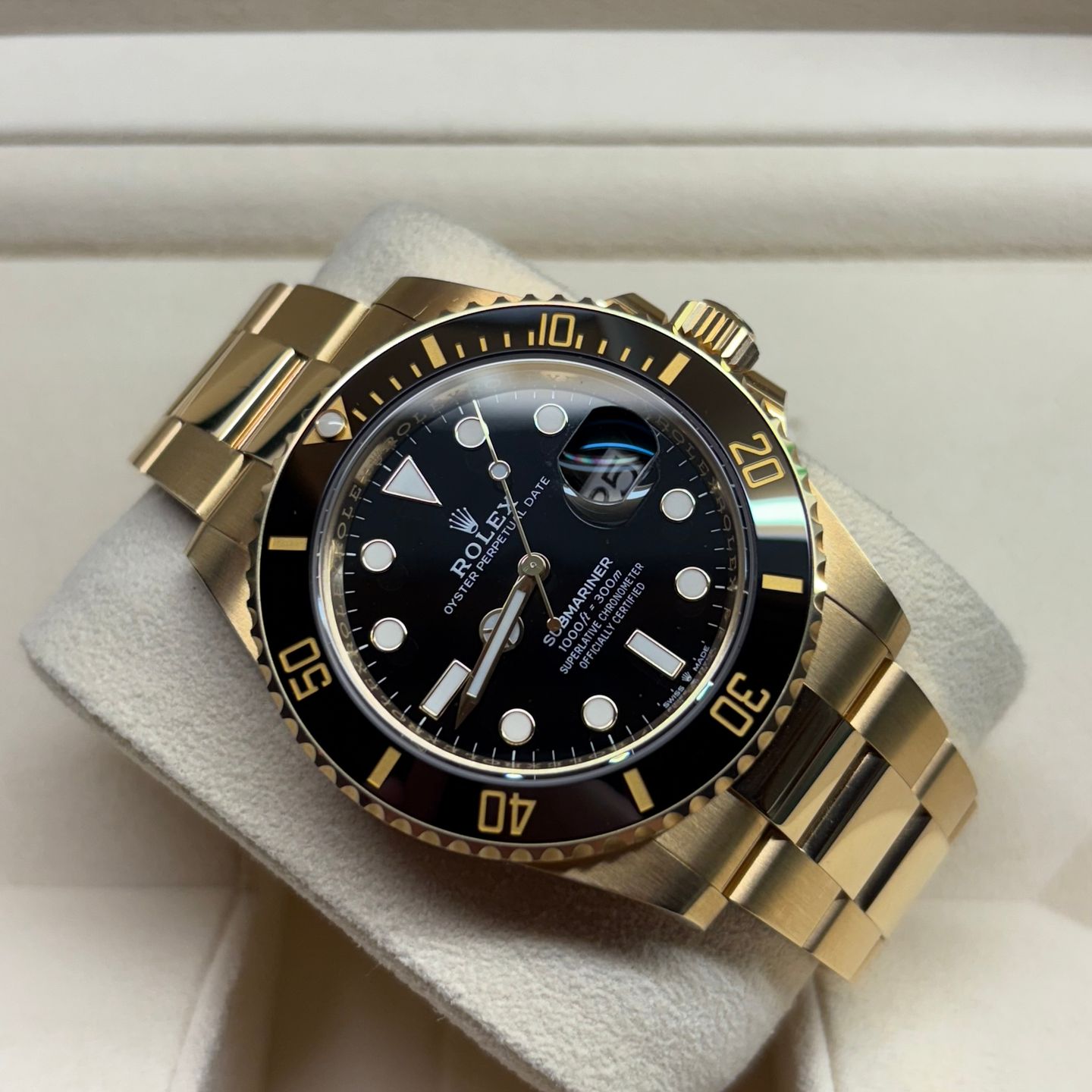 Rolex Submariner Date 126618LN - (3/8)