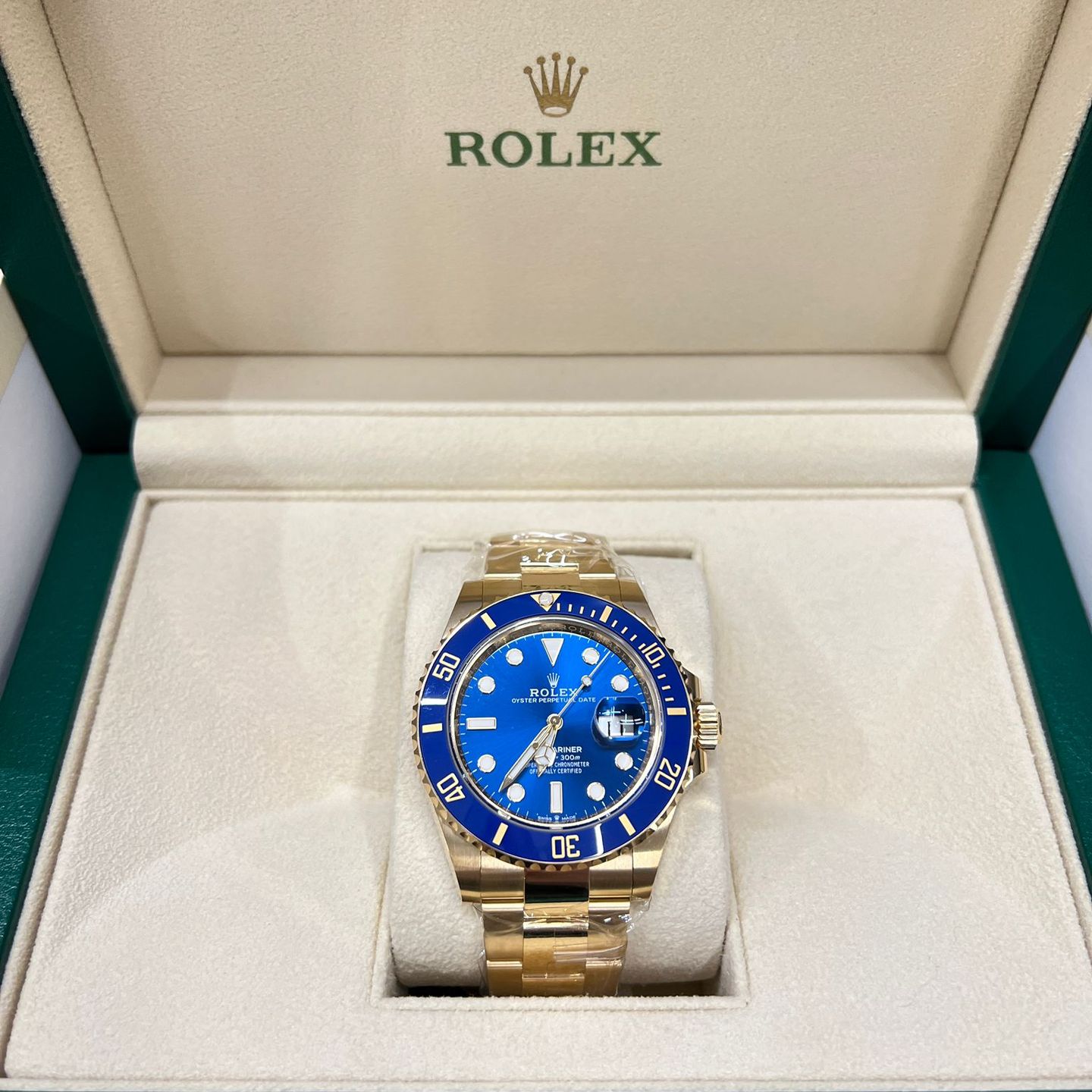 Rolex Submariner Date 126618LB (2025) - Blue dial 41 mm Yellow Gold case (1/5)