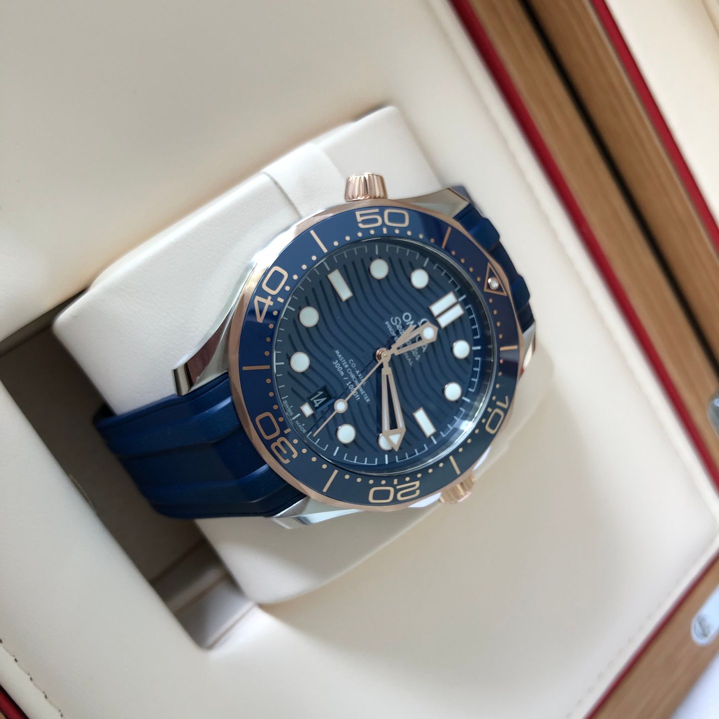 Omega Seamaster Diver 300 M 210.22.42.20.03.002 (2024) - Blauw wijzerplaat 42mm Goud/Staal (5/5)