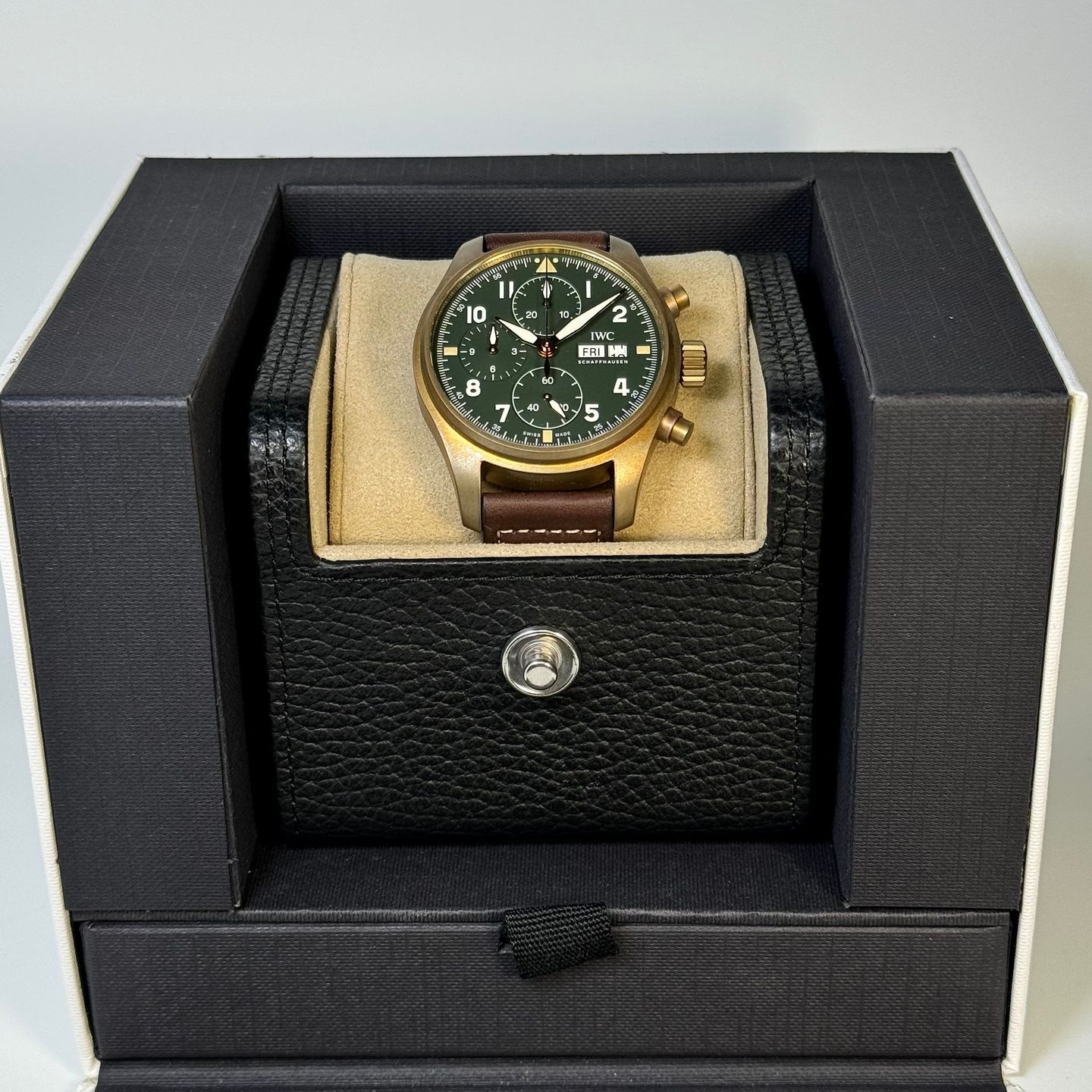 IWC Pilot Spitfire Chronograph IW387902 (2022) - Groen wijzerplaat 41mm Brons (8/8)