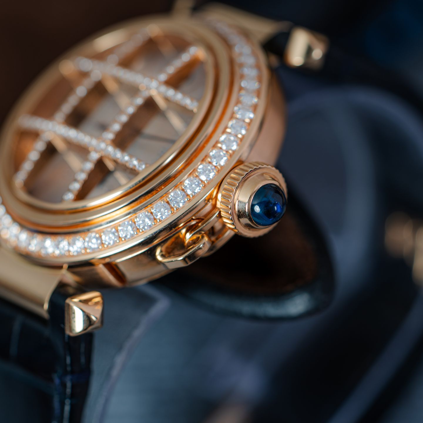 Cartier Pasha WJPA0012 (2021) - Silver dial 35 mm Rose Gold case (7/8)