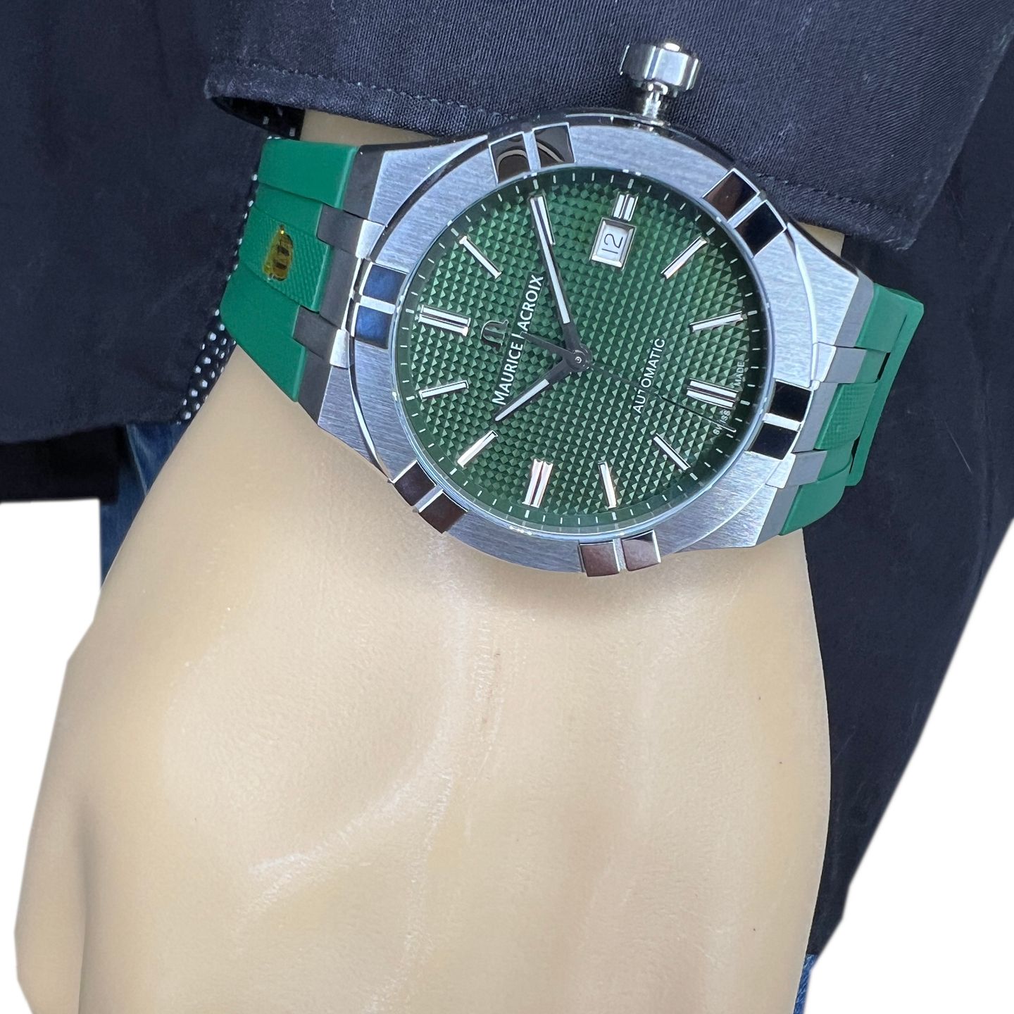 Maurice Lacroix Aikon AI6008-SS000-630-5 (2024) - Groen wijzerplaat 42mm Staal (2/8)