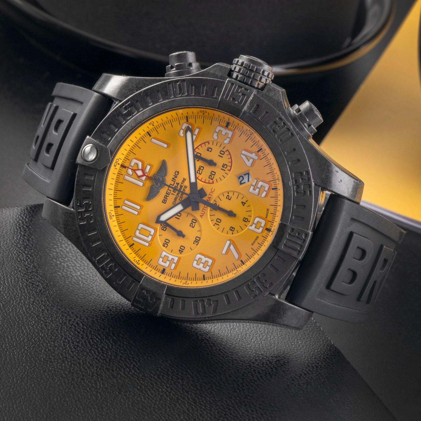 Breitling Avenger Hurricane XB0170E41I1W1 (Unknown (random serial)) - Yellow dial 50 mm Plastic case (2/8)