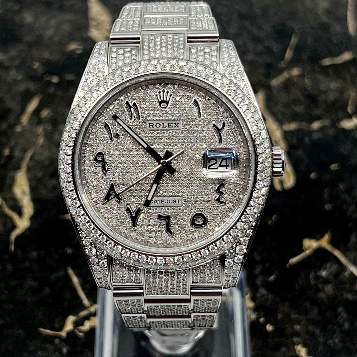 Rolex Datejust 41 126300 (2021) - Diamant wijzerplaat 41mm Staal (2/8)