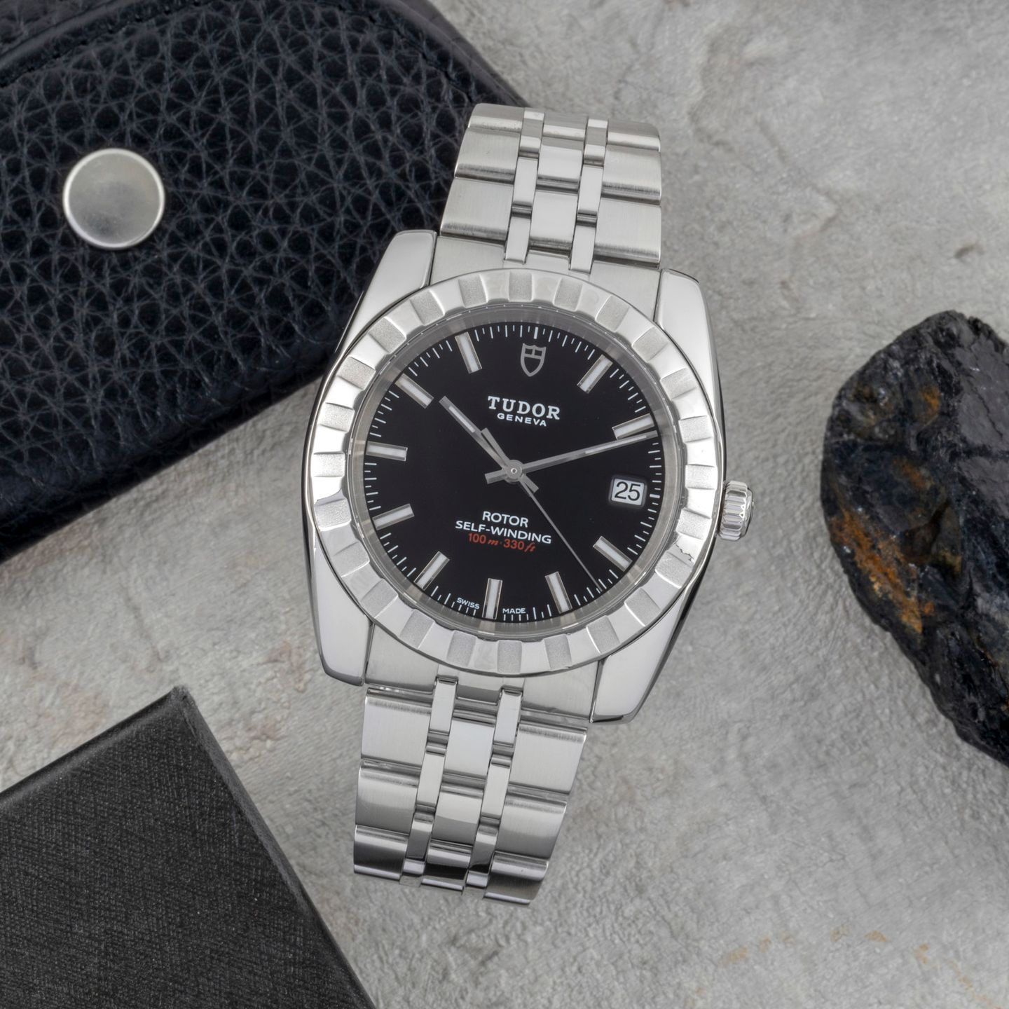 Tudor Classic 21010 (2010) - 38mm Staal (1/8)