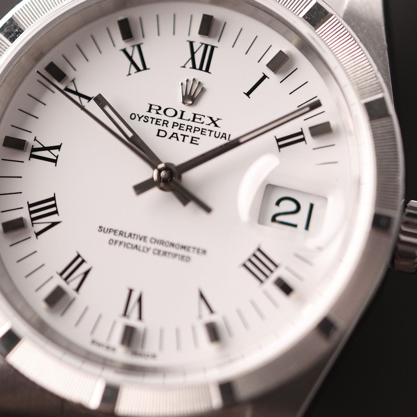 Rolex Oyster Perpetual Date 15210 - (2/3)